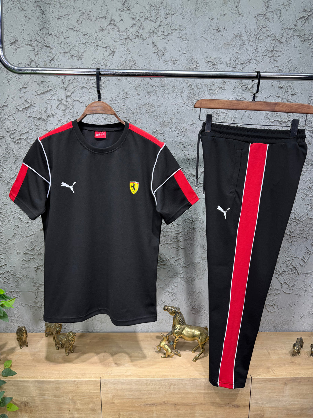 Puma Ferrari Siyah T-shirt & Eşofman Takımı