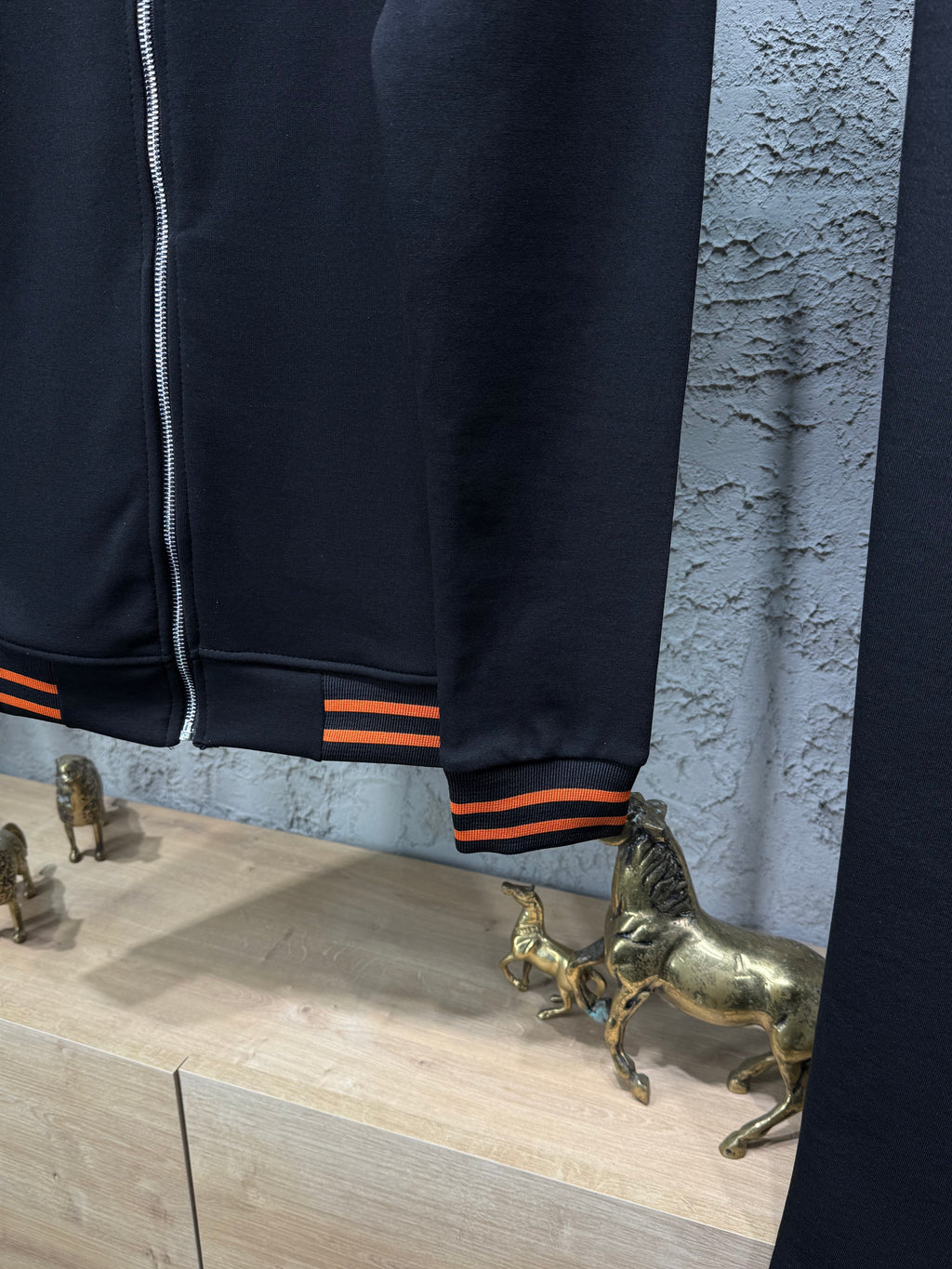 Hermes Erkek Siyah Turuncu Detaylı Fermuarlı Eşofman Takımı