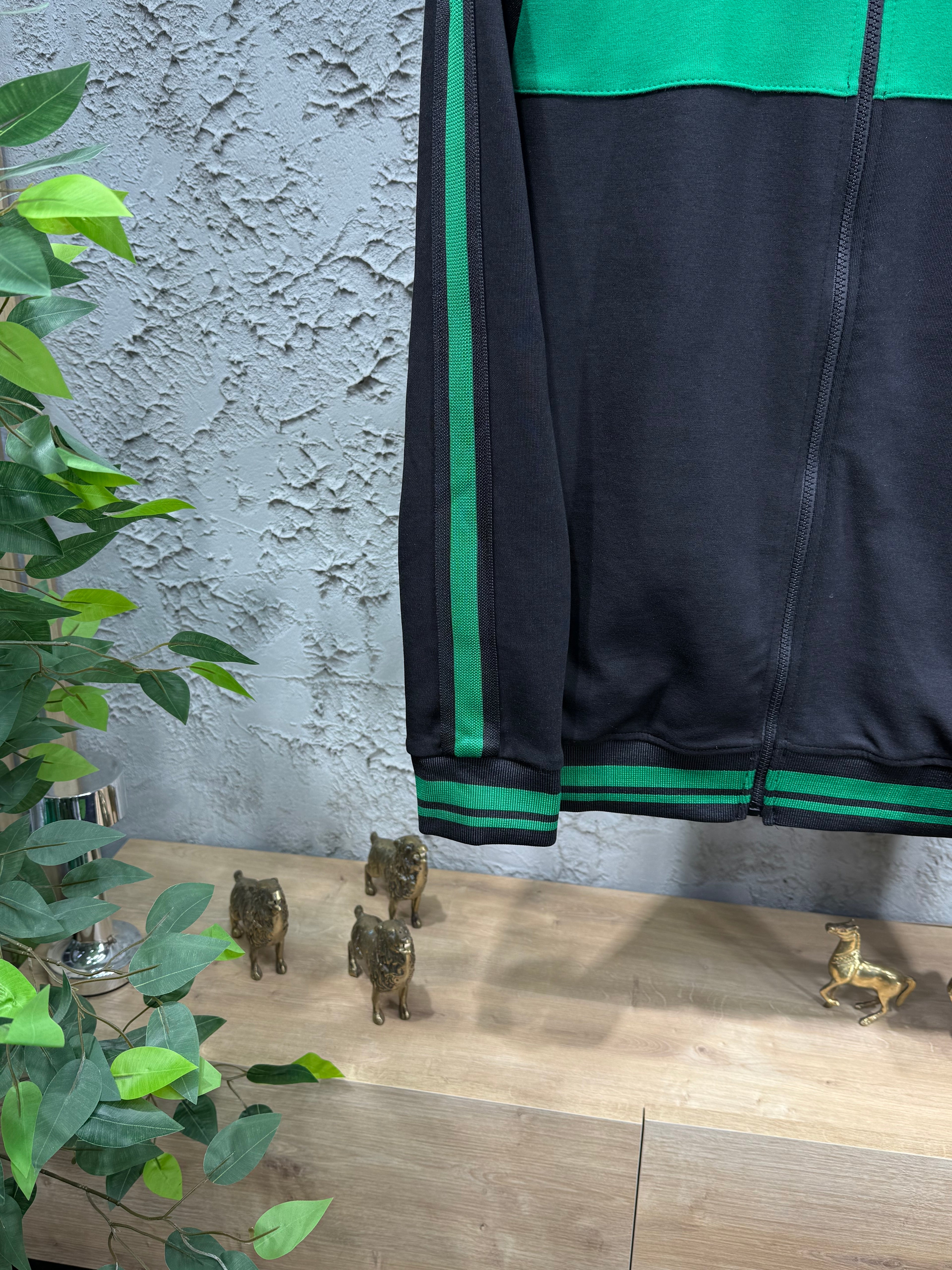 Lacoste Erkek Siyah-Yeşil Fermuarlı Eşofman Takımı – Premium Seri