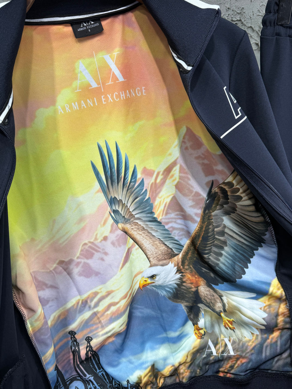 Armani Exchange Erkek Lacivert Fermuarlı Eşofman Takımı – AX Logo Detaylı Premium Model