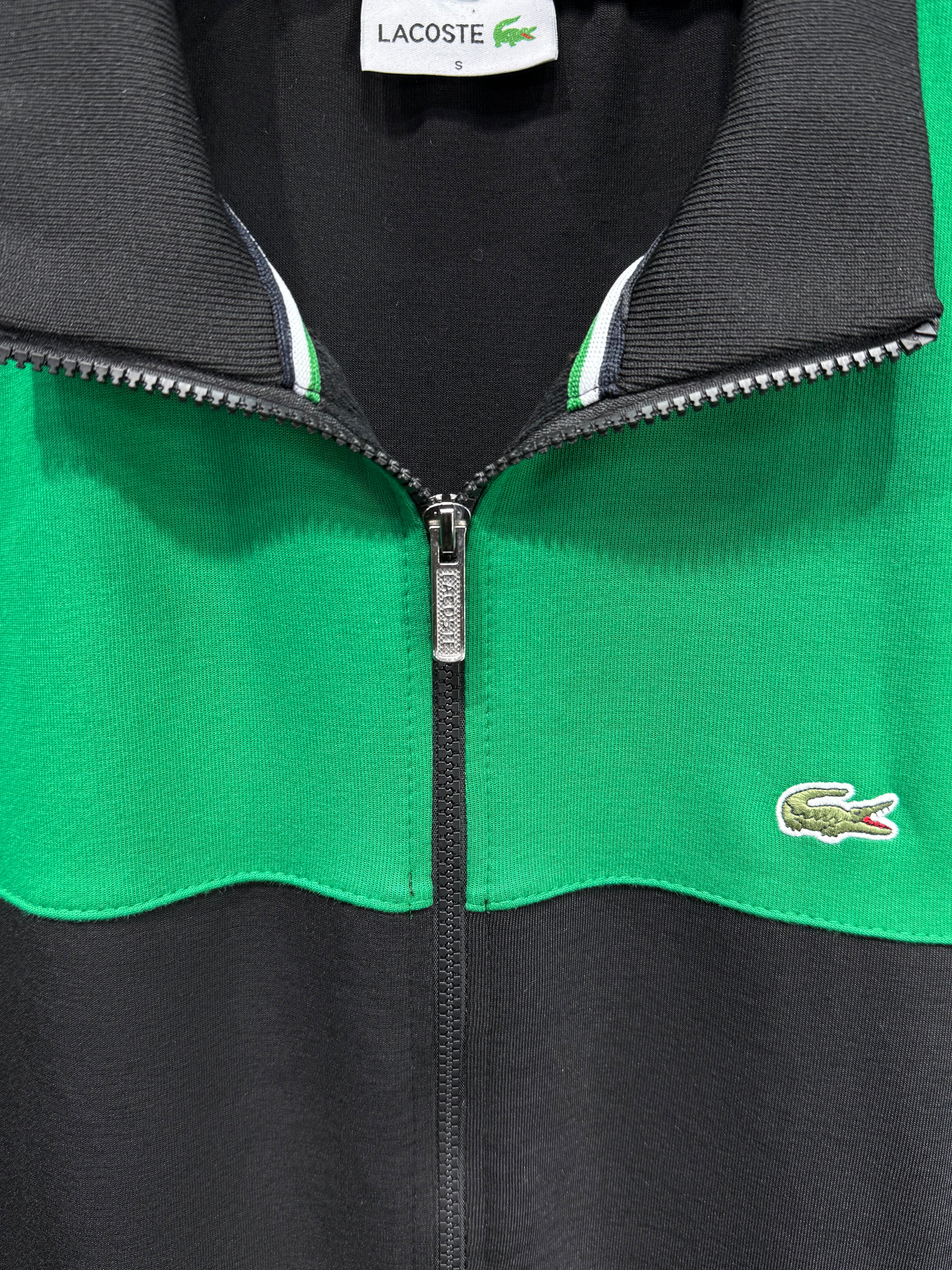 Lacoste Erkek Siyah-Yeşil Fermuarlı Eşofman Takımı – Premium Seri