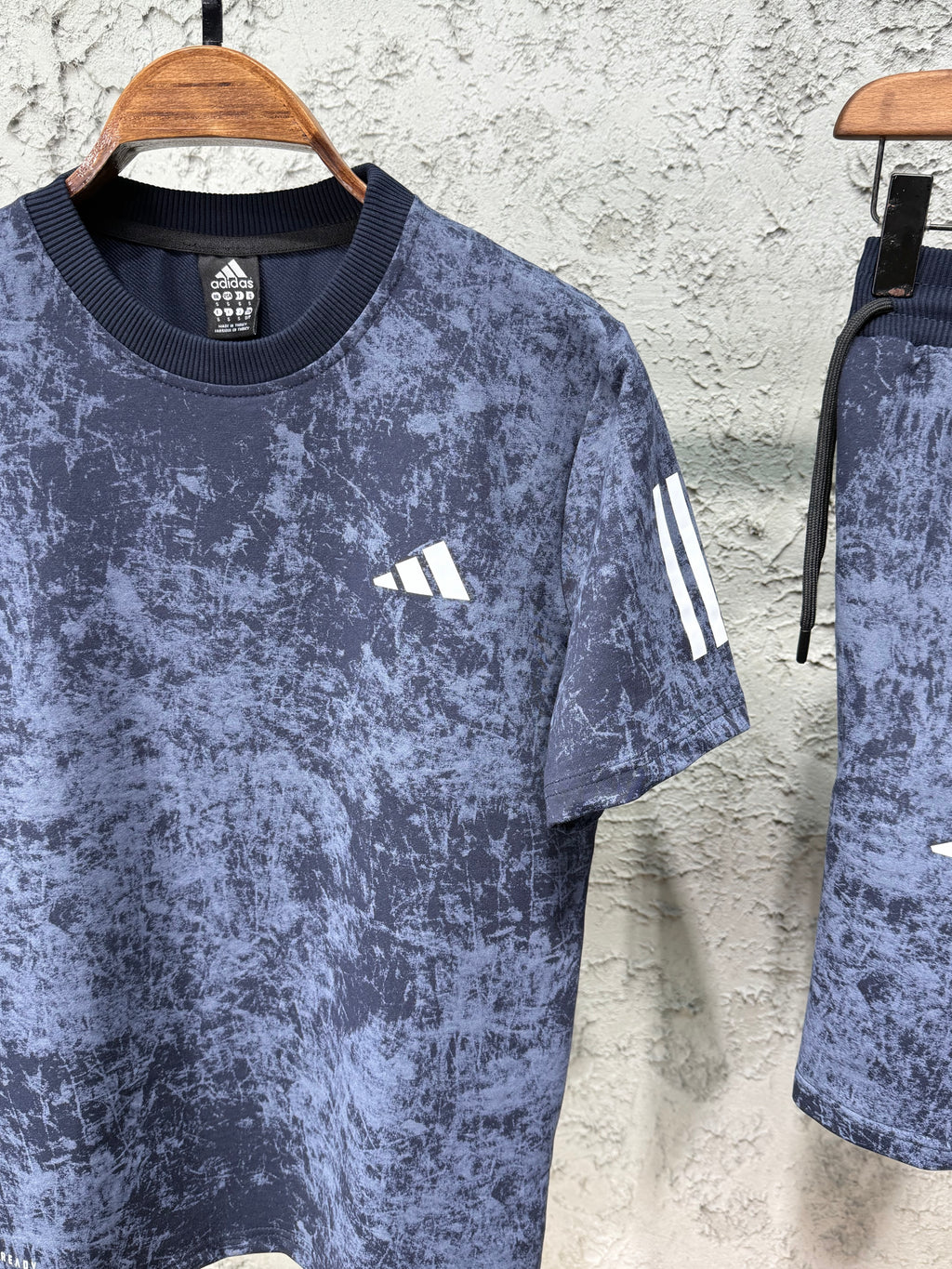 Adidas Desen Lacivert T-shirt & Şort Takımı