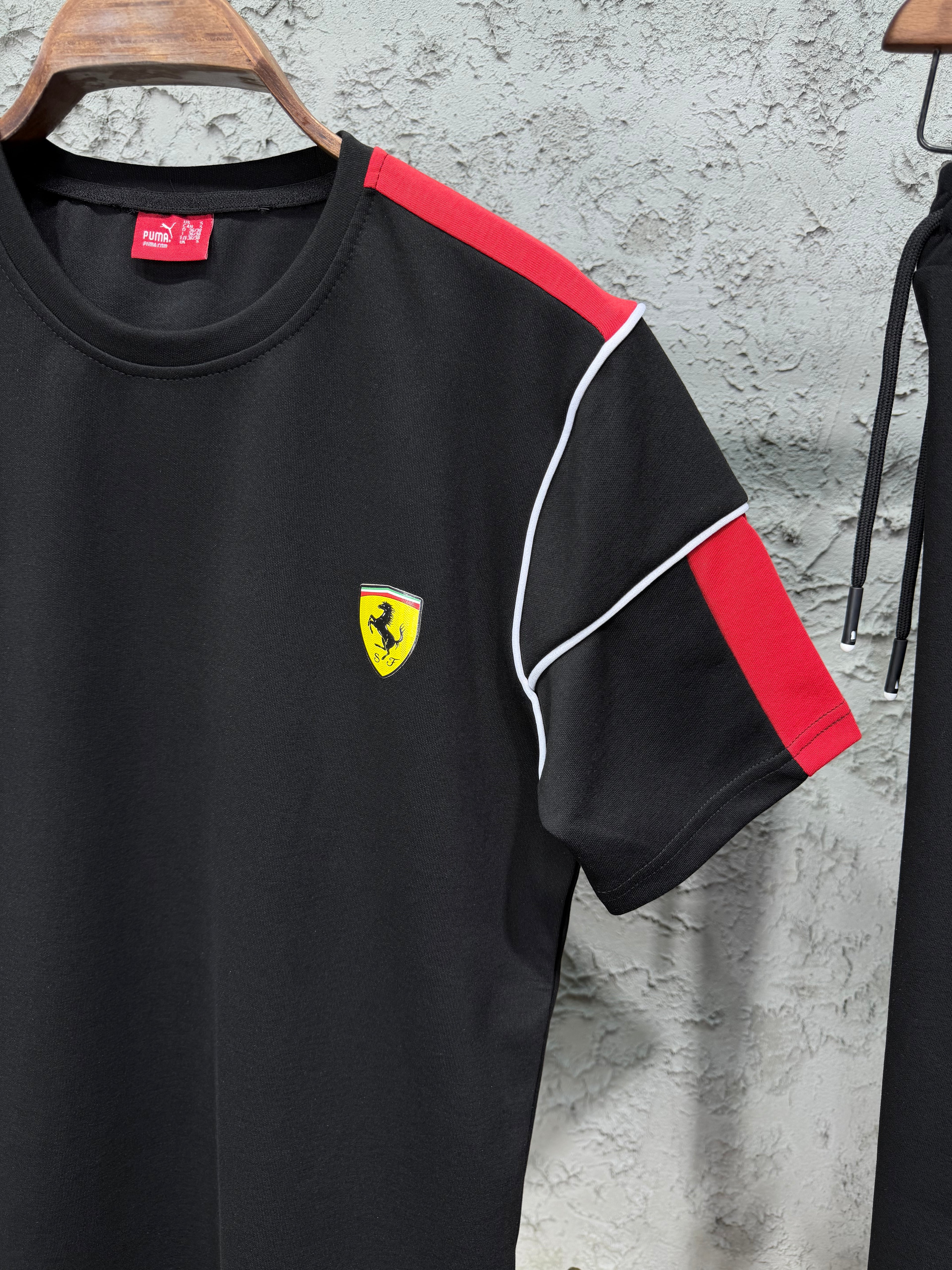 Puma Ferrari Siyah T-shirt & Eşofman Takımı