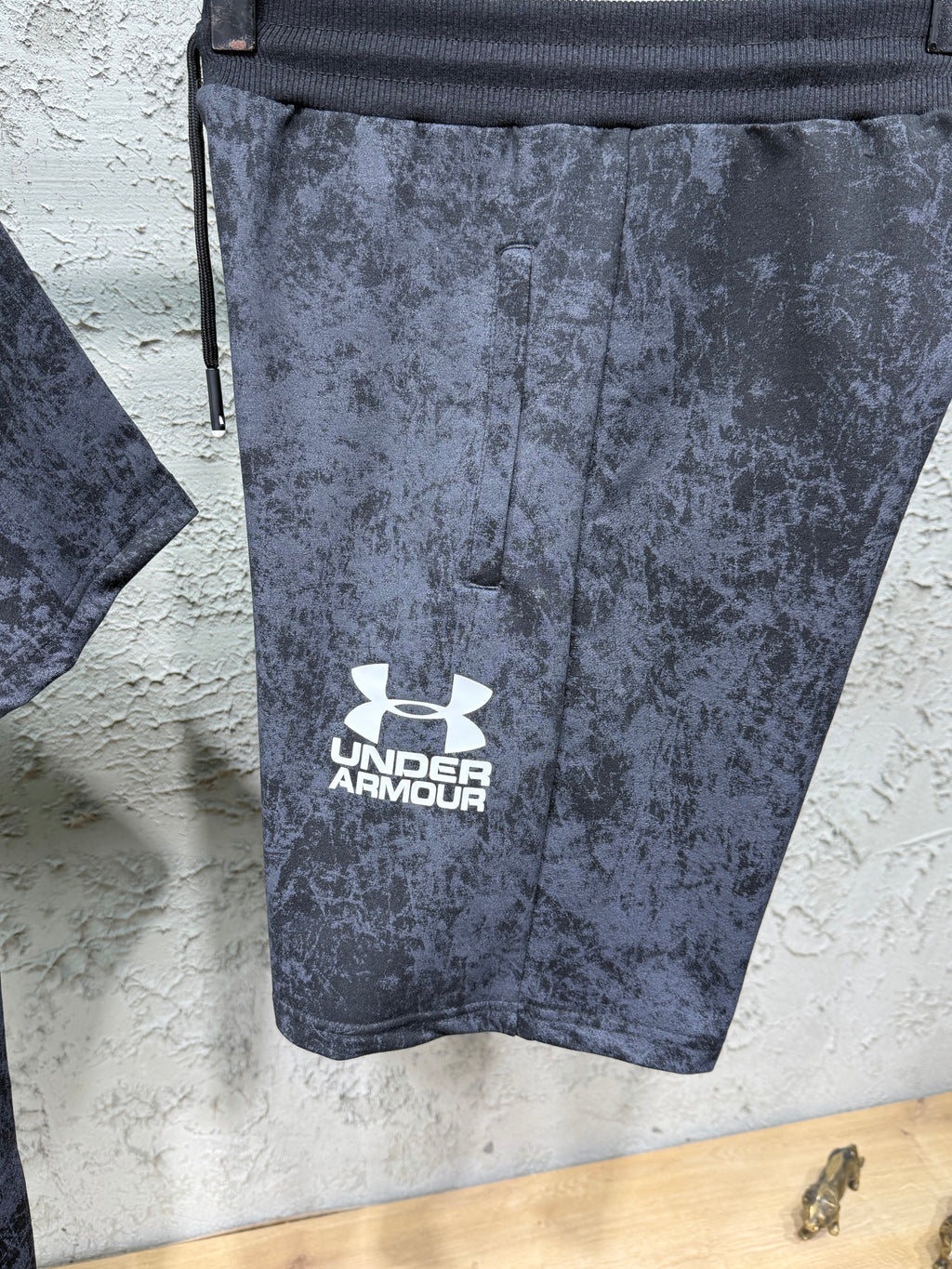 Under Armour Siyah T-shirt & Şort Takımı