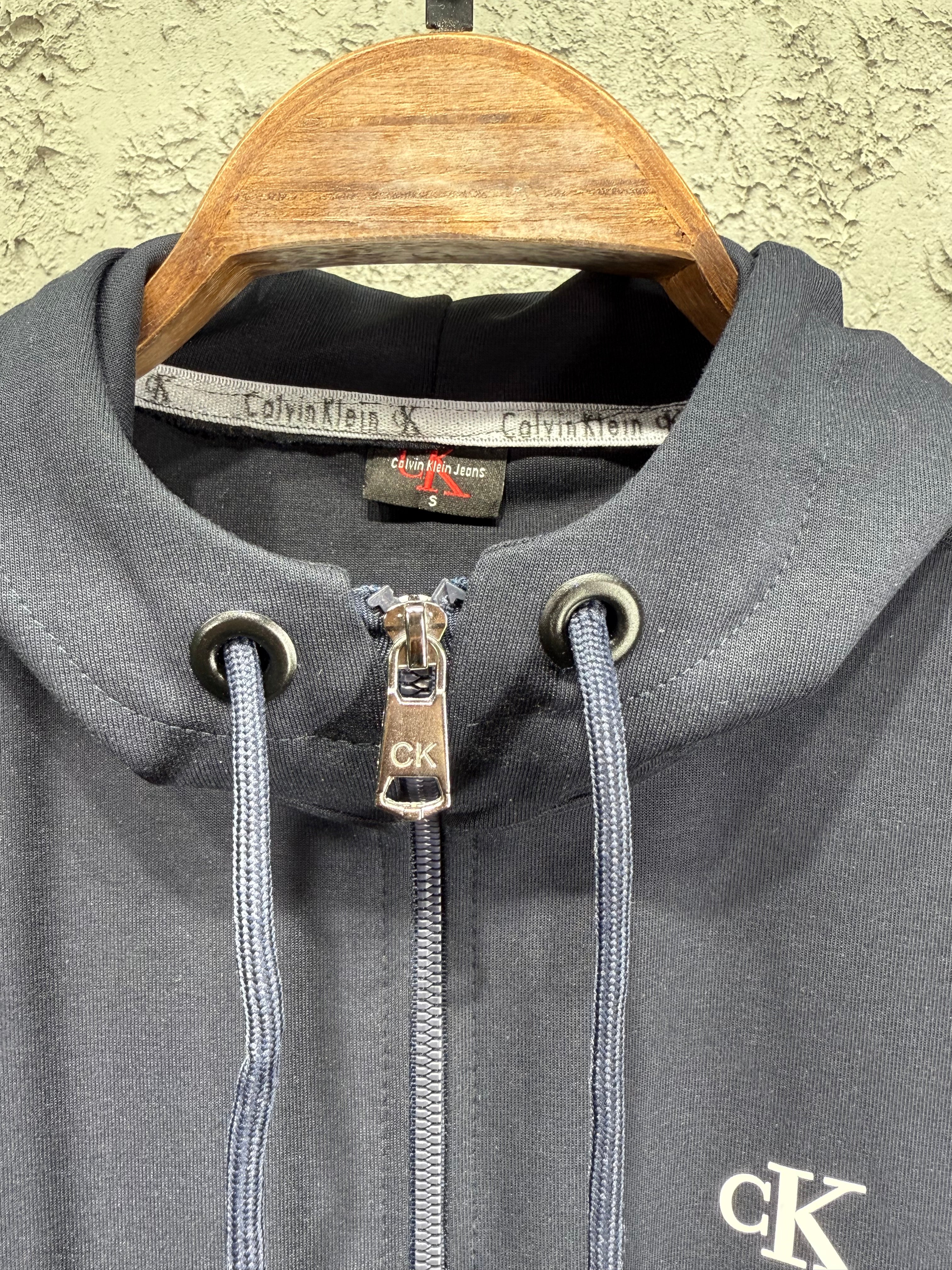 Calvin Klein Erkek Lacivert Kapüşonlu Eşofman Takımı – Logolu Premium Seri
