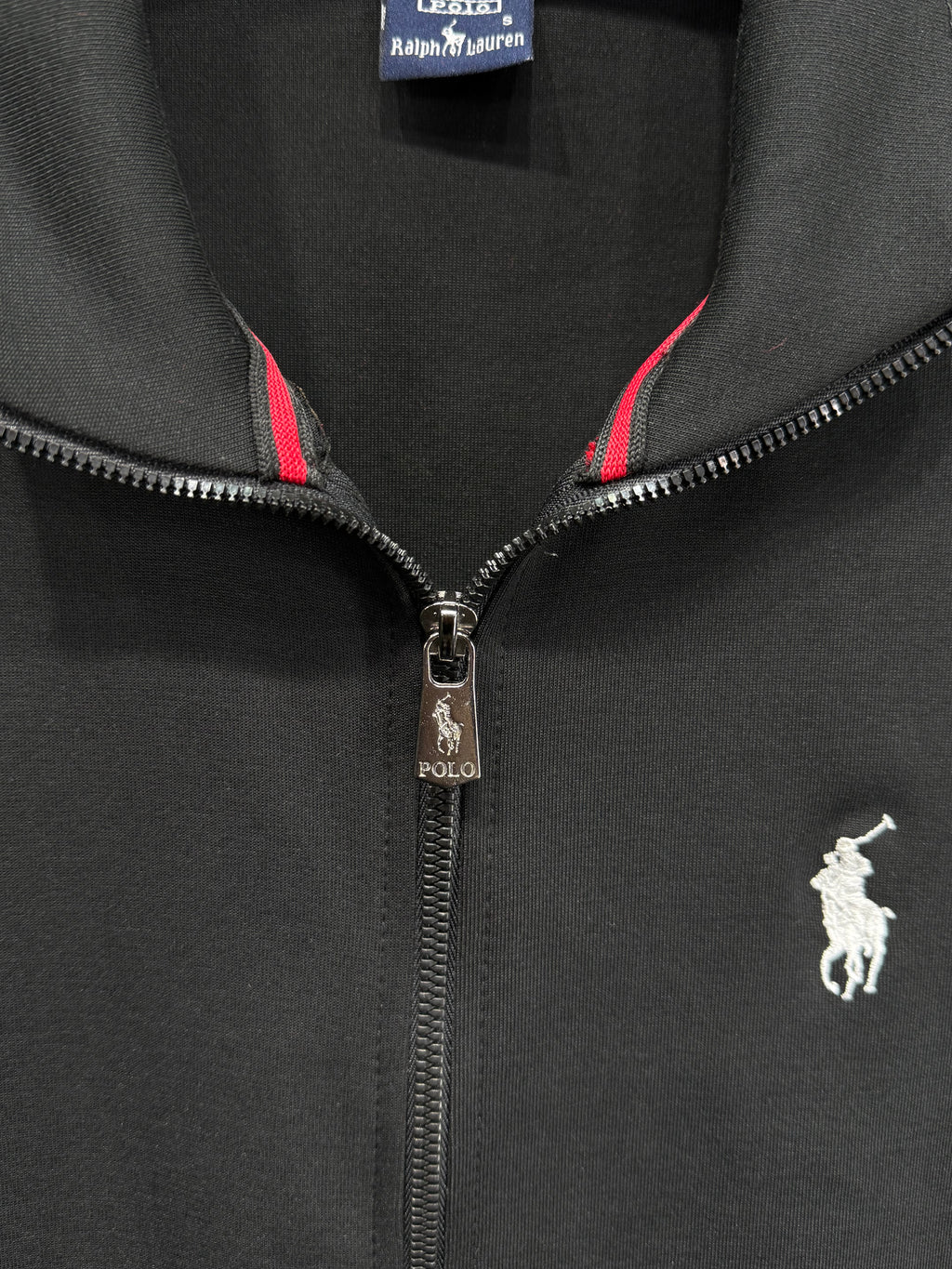 Ralph Lauren Erkek Siyah Fermuarlı Eşofman Takımı – Nakış Logo Detaylı Premium Seri