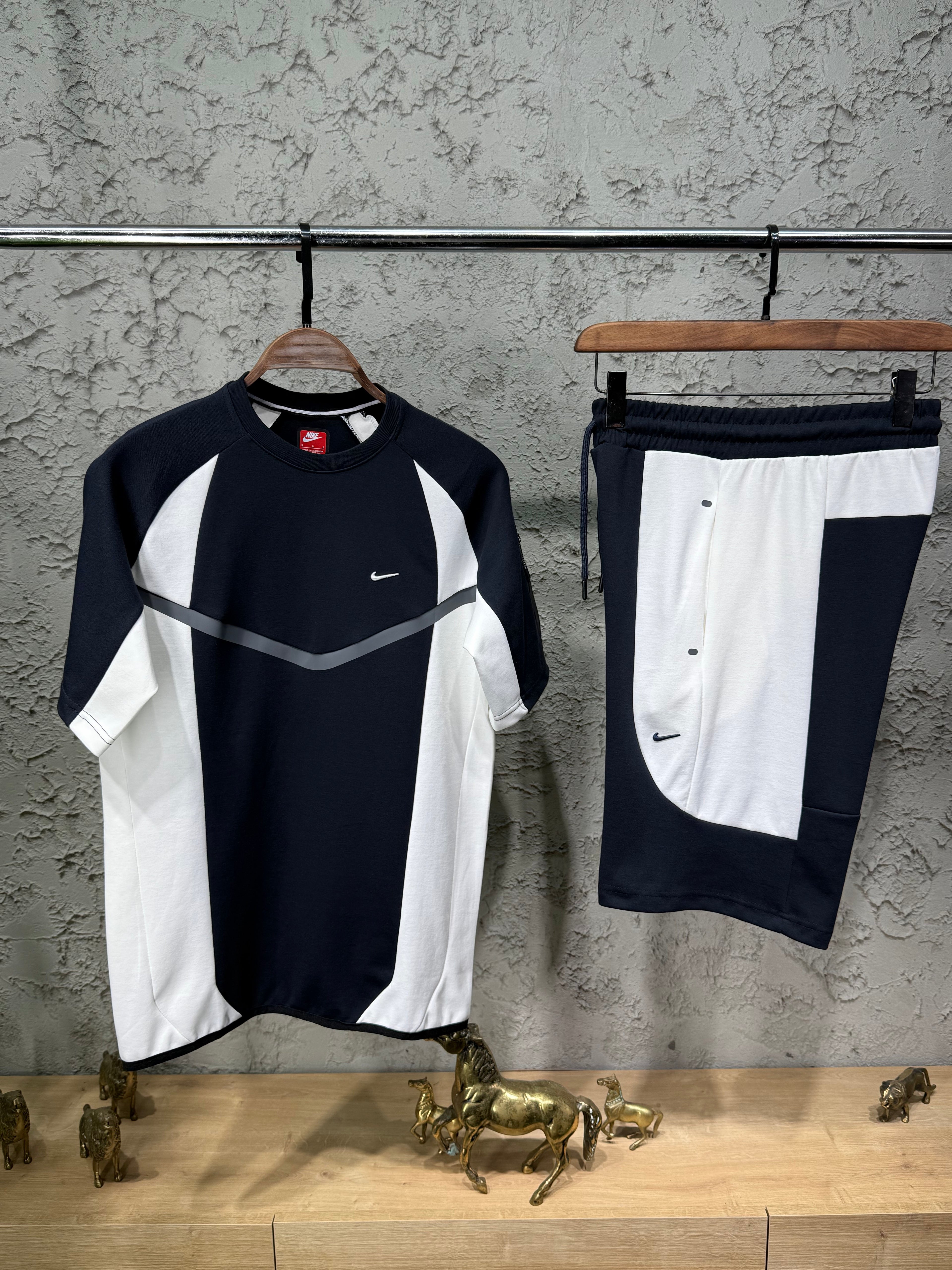 Nike Nocta Beyaz-Laci T-shirt & Şort Takımı