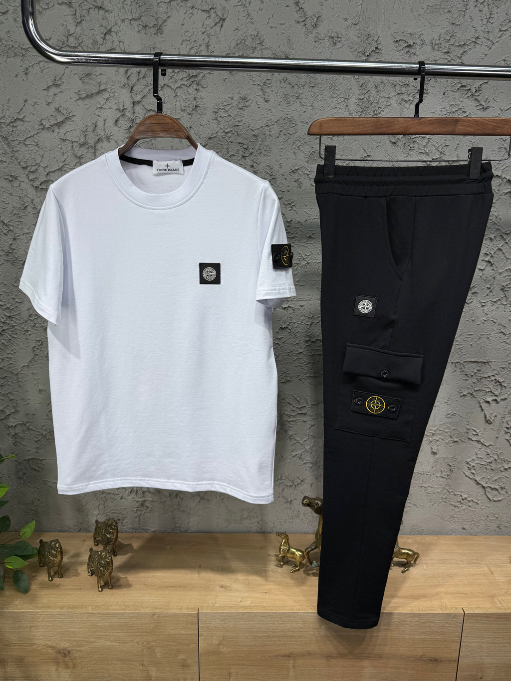 Stone Island Erkek Beyaz T-Shirt & Siyah Kargo Eşofman Takımı