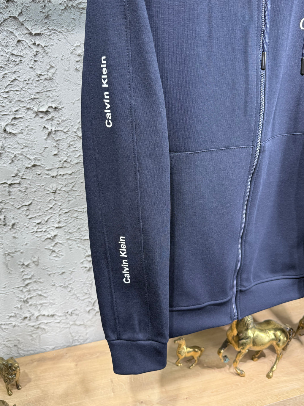 Calvin Klein Erkek Lacivert Kapüşonlu Eşofman Takımı – Logolu Premium Seri