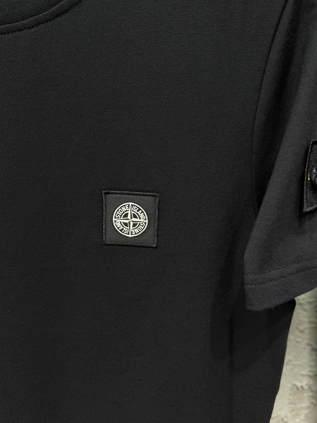 Stone Island Erkek Siyah T-Shirt & Siyah Kargo Eşofman Takımı