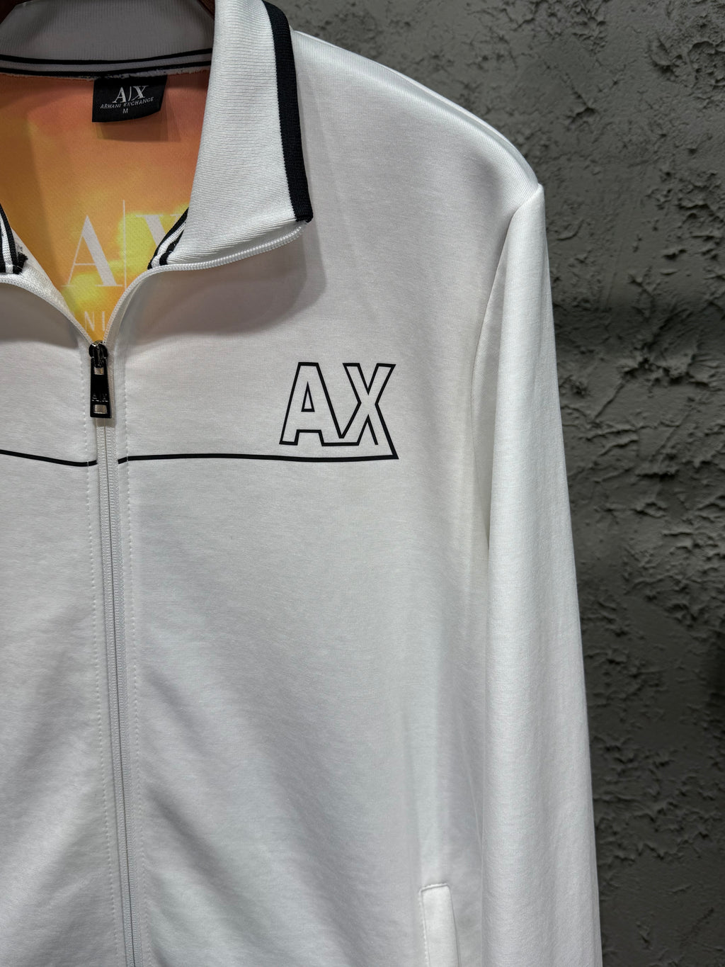 Armani Exchange Erkek Beyaz Siyah Eşofman Takımı – AX Logo Detaylı Fermuarlı Model