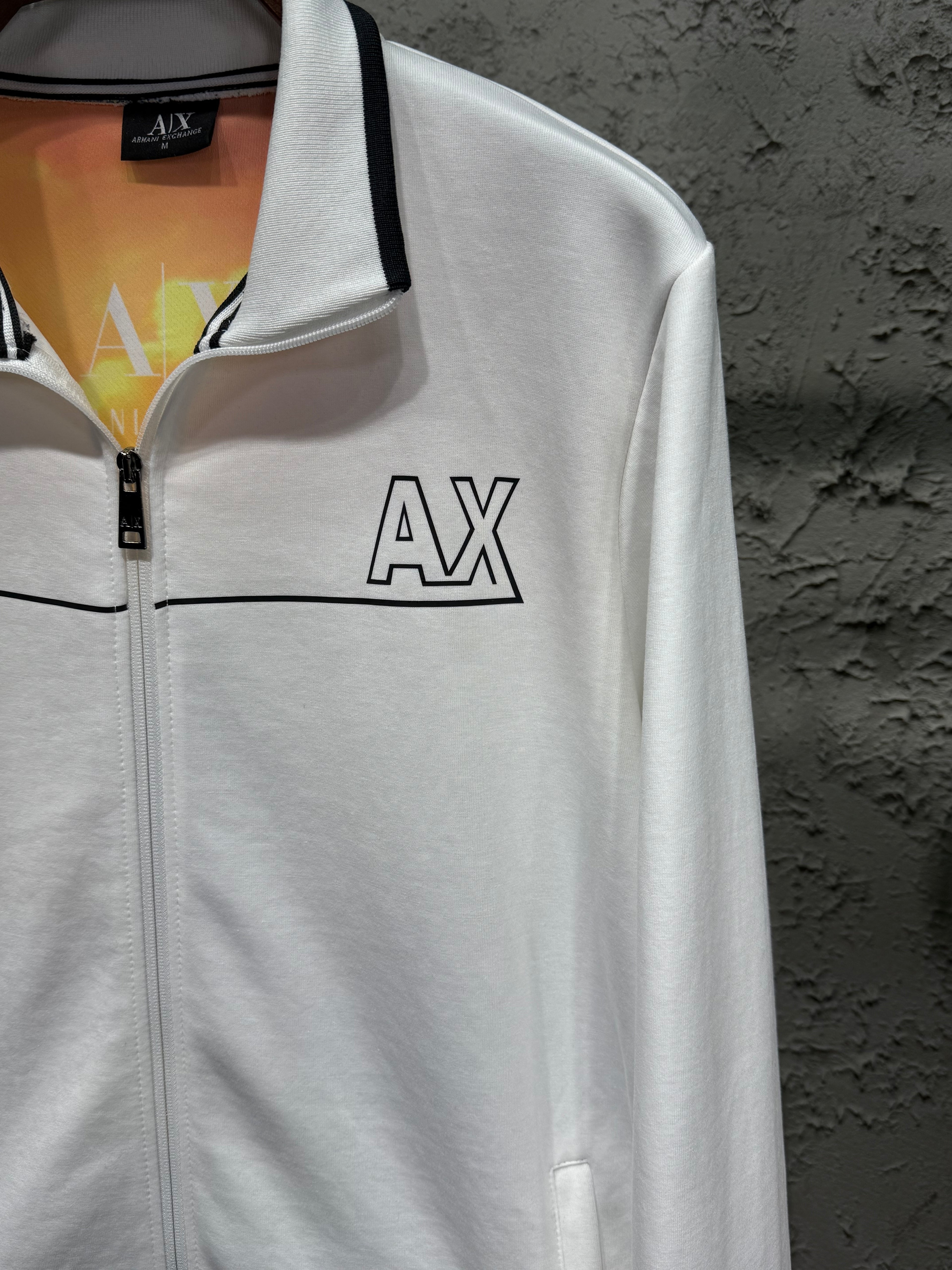 Armani Exchange Erkek Beyaz Siyah Eşofman Takımı – AX Logo Detaylı Fermuarlı Model