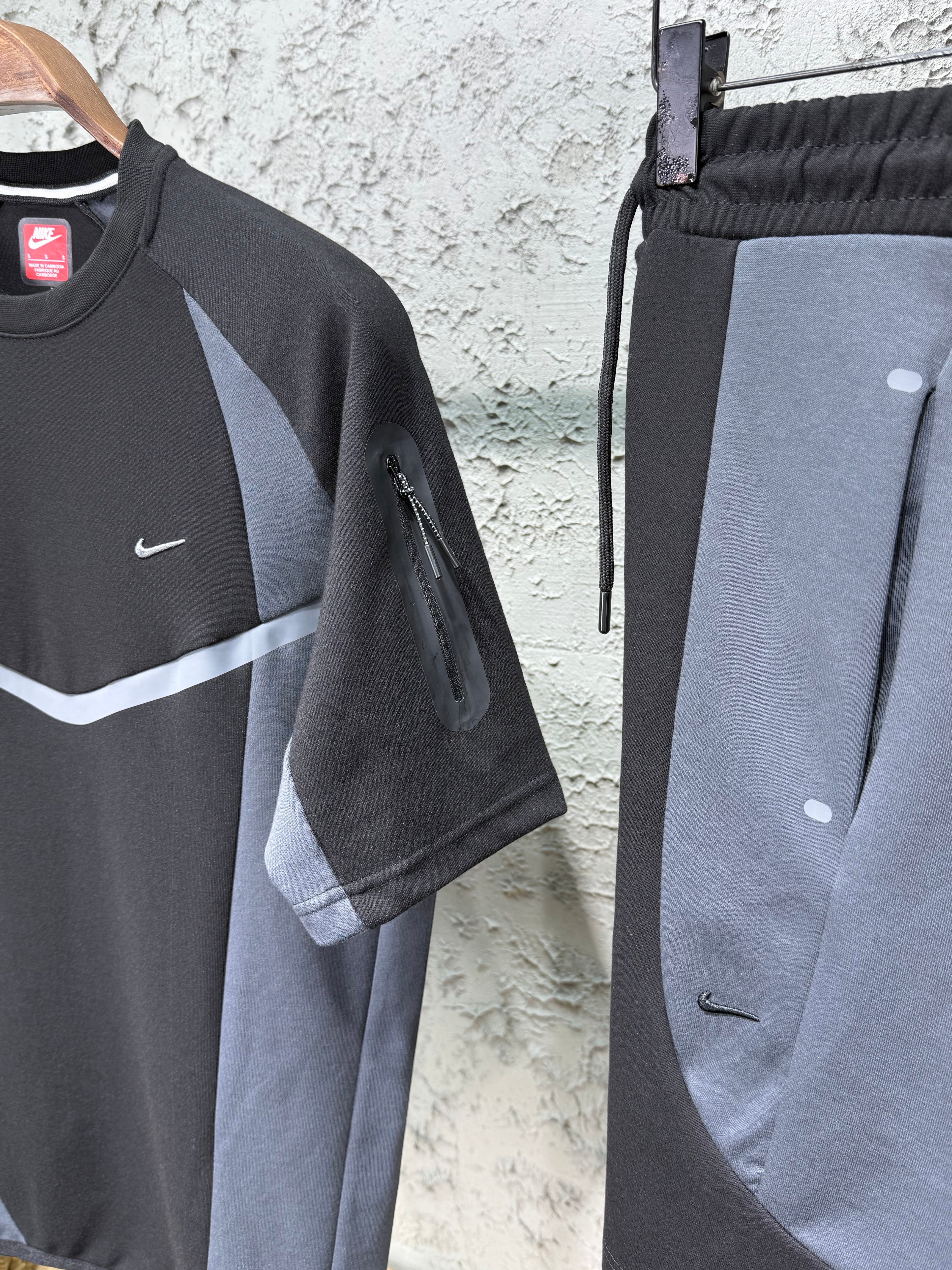Nike Nocta Siyah-Füme T-shirt & Şort Takımı