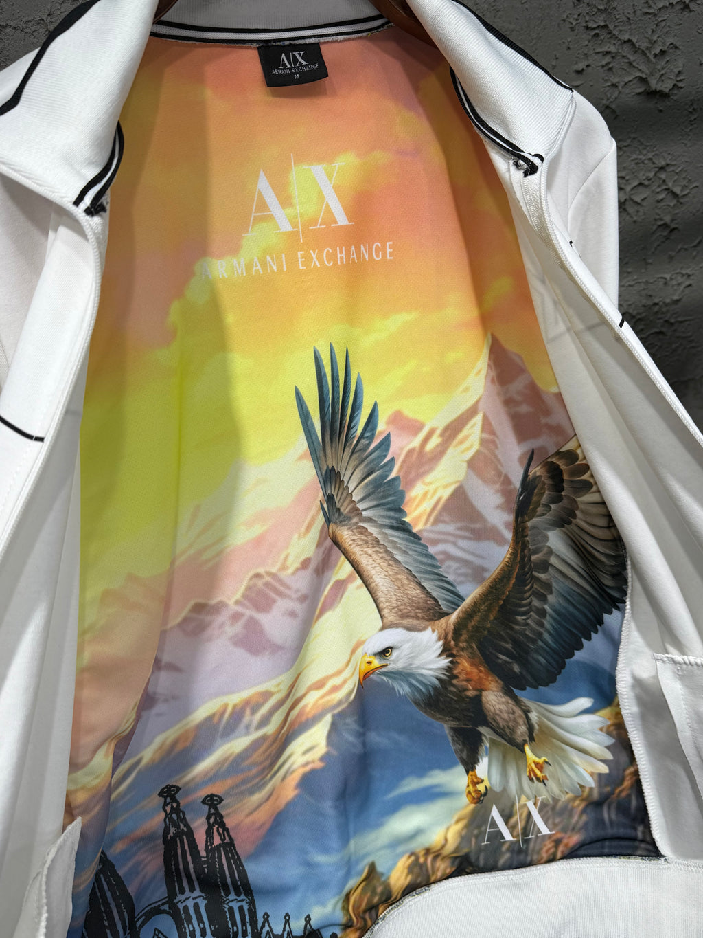 Armani Exchange Erkek Beyaz Siyah Eşofman Takımı – AX Logo Detaylı Fermuarlı Model