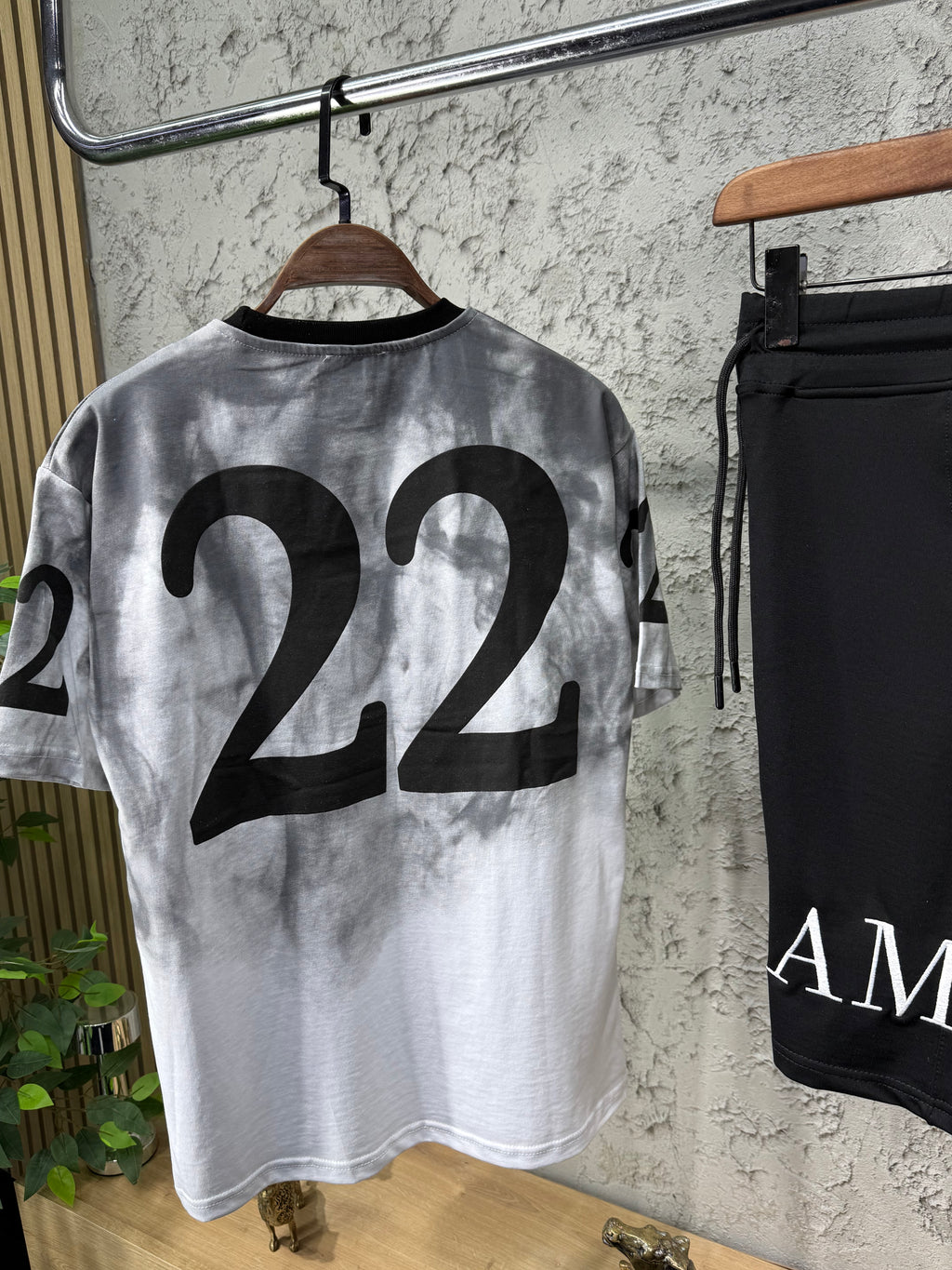 Amiri Yeni Sezon Siyah Beyaz T-shirt & Şort Takımı