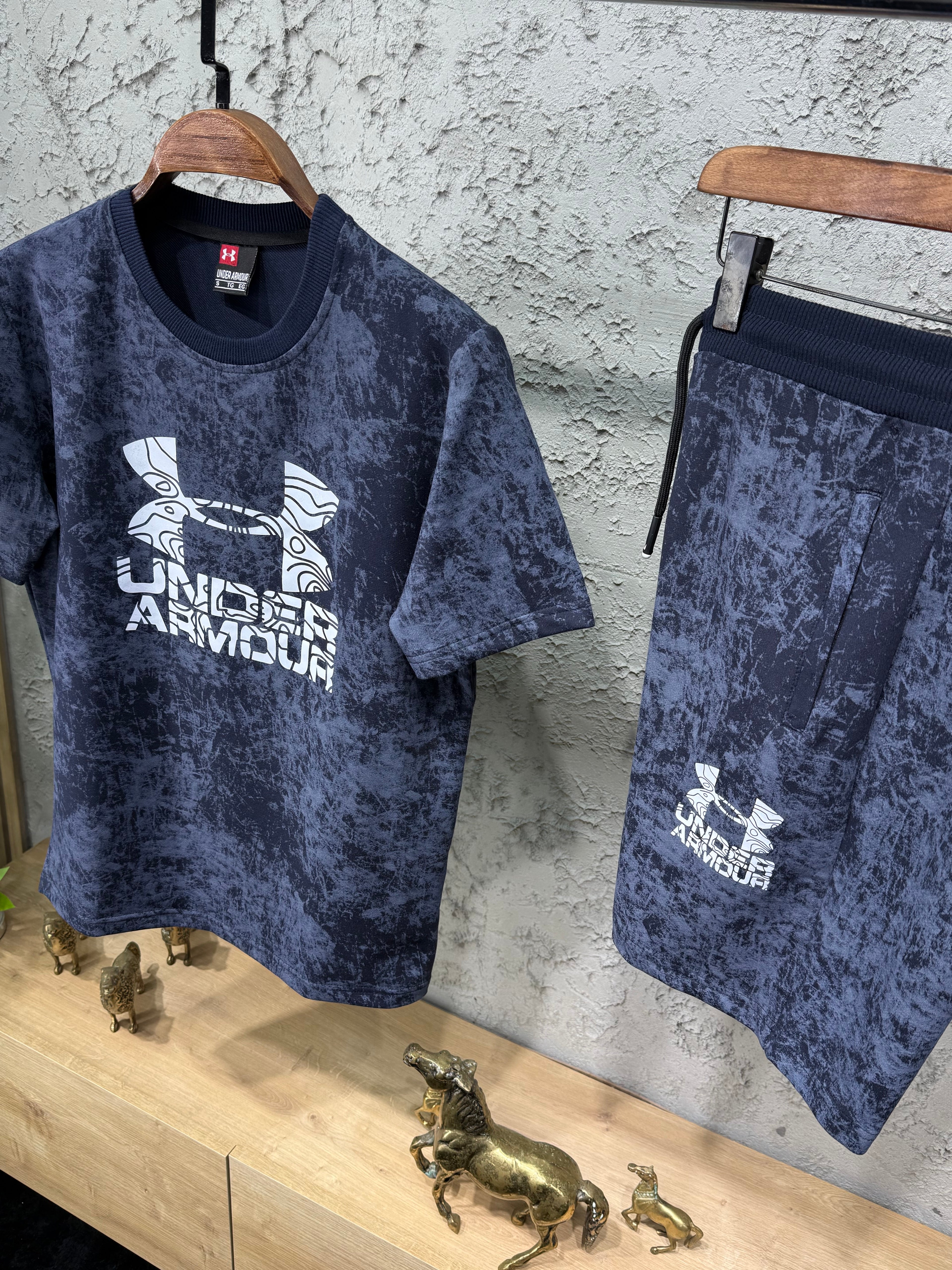 Under Armour Lacivert T-shirt & Şort Takımı