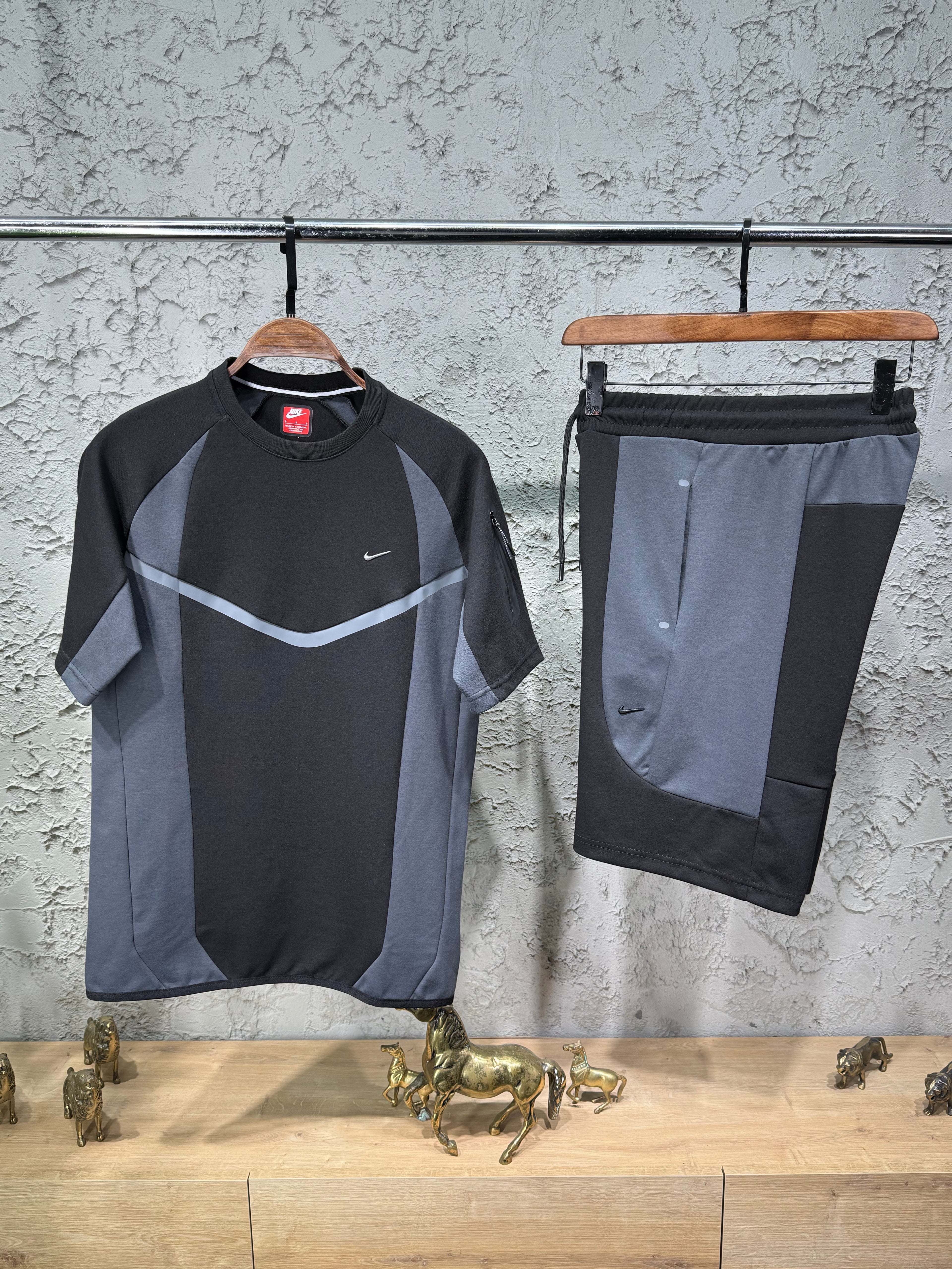 Nike Nocta Siyah-Füme T-shirt & Şort Takımı