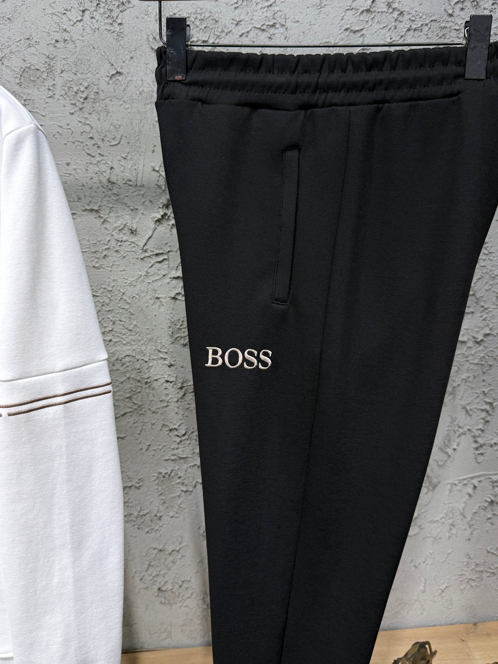 BOSS Erkek Beyaz Fermuarlı Eşofman Takımı