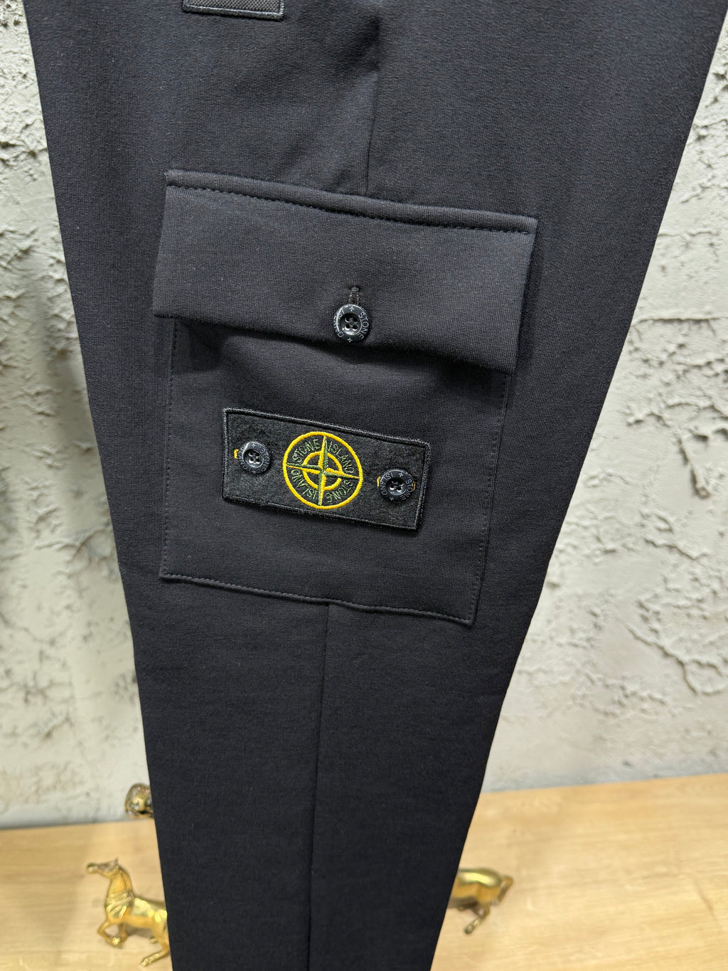 Stone Island Erkek Kahverengi T-Shirt & Siyah Kargo Eşofman Takımı
