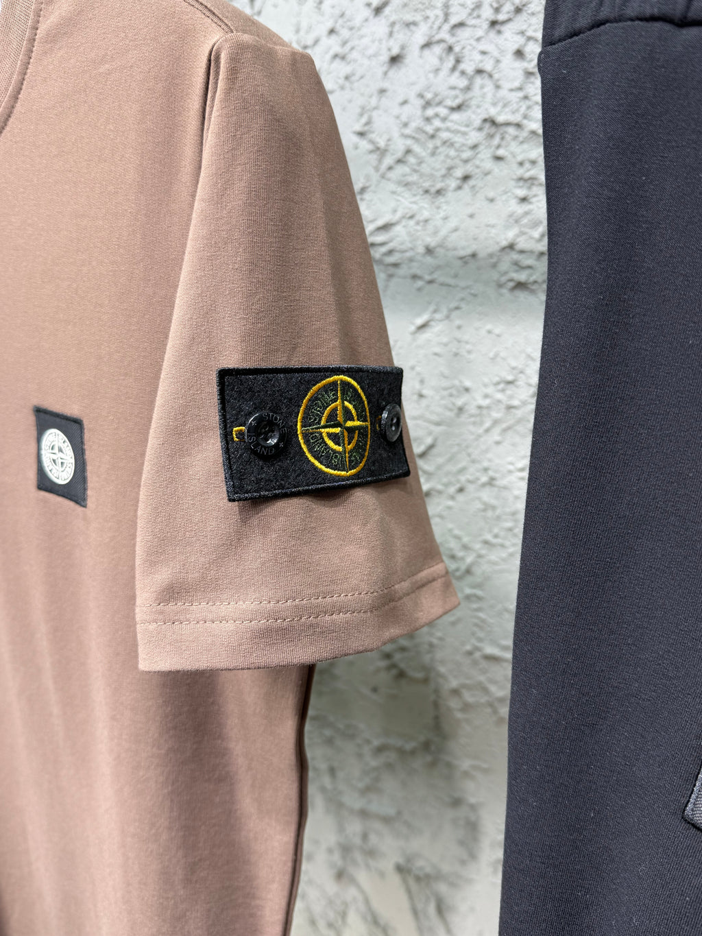 Stone Island Erkek Kahverengi T-Shirt & Siyah Kargo Eşofman Takımı