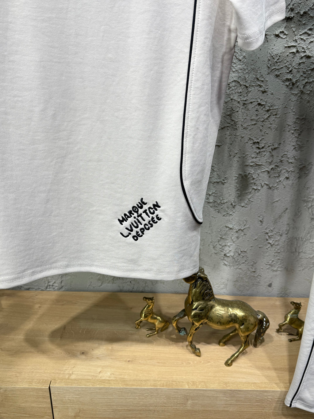 Louis Vuitton Erkek Krem Şerit Detaylı Eşofman Takımı