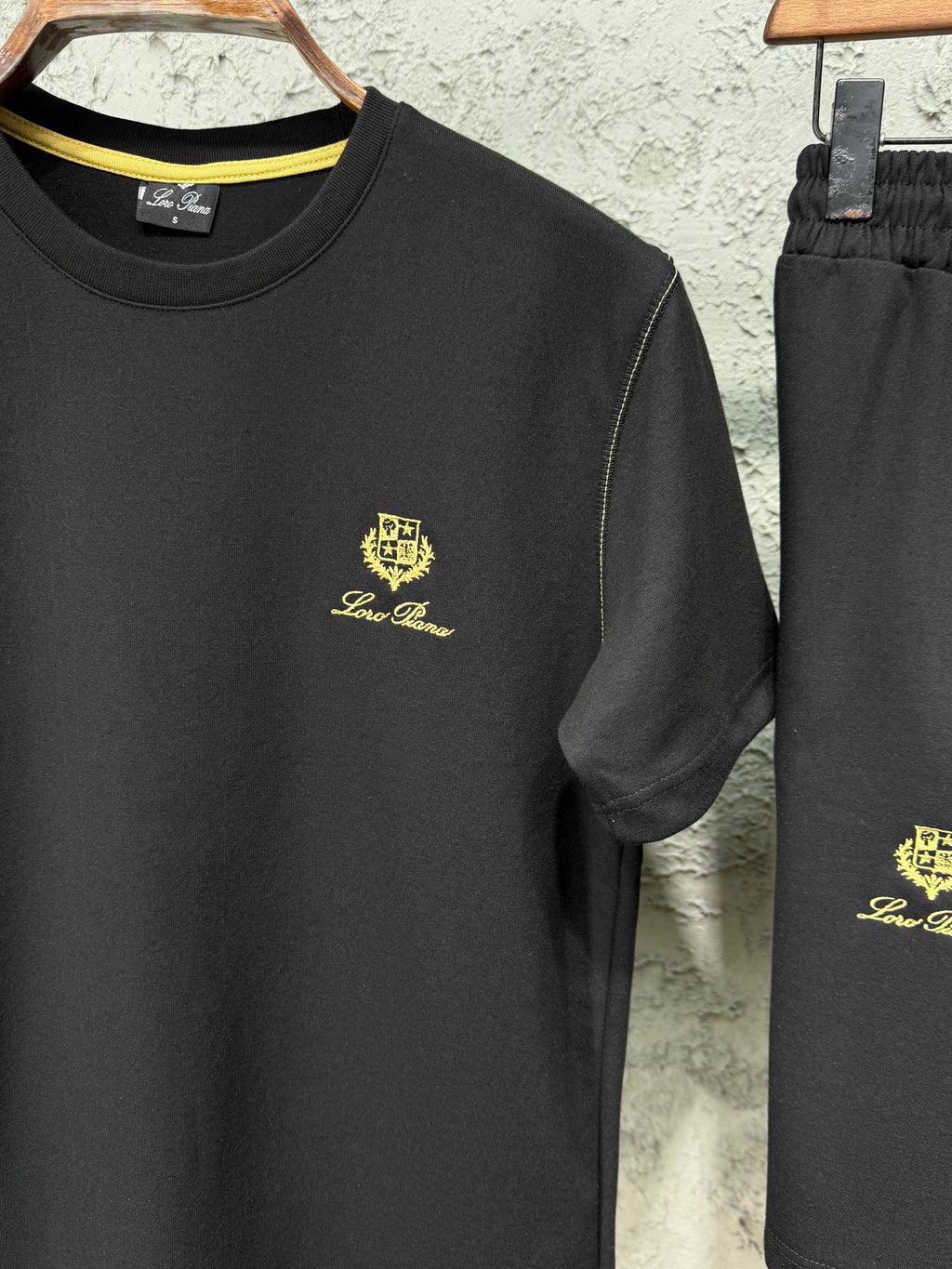Loro Piana Siyah Nakış T-shirt & Şort Takımı