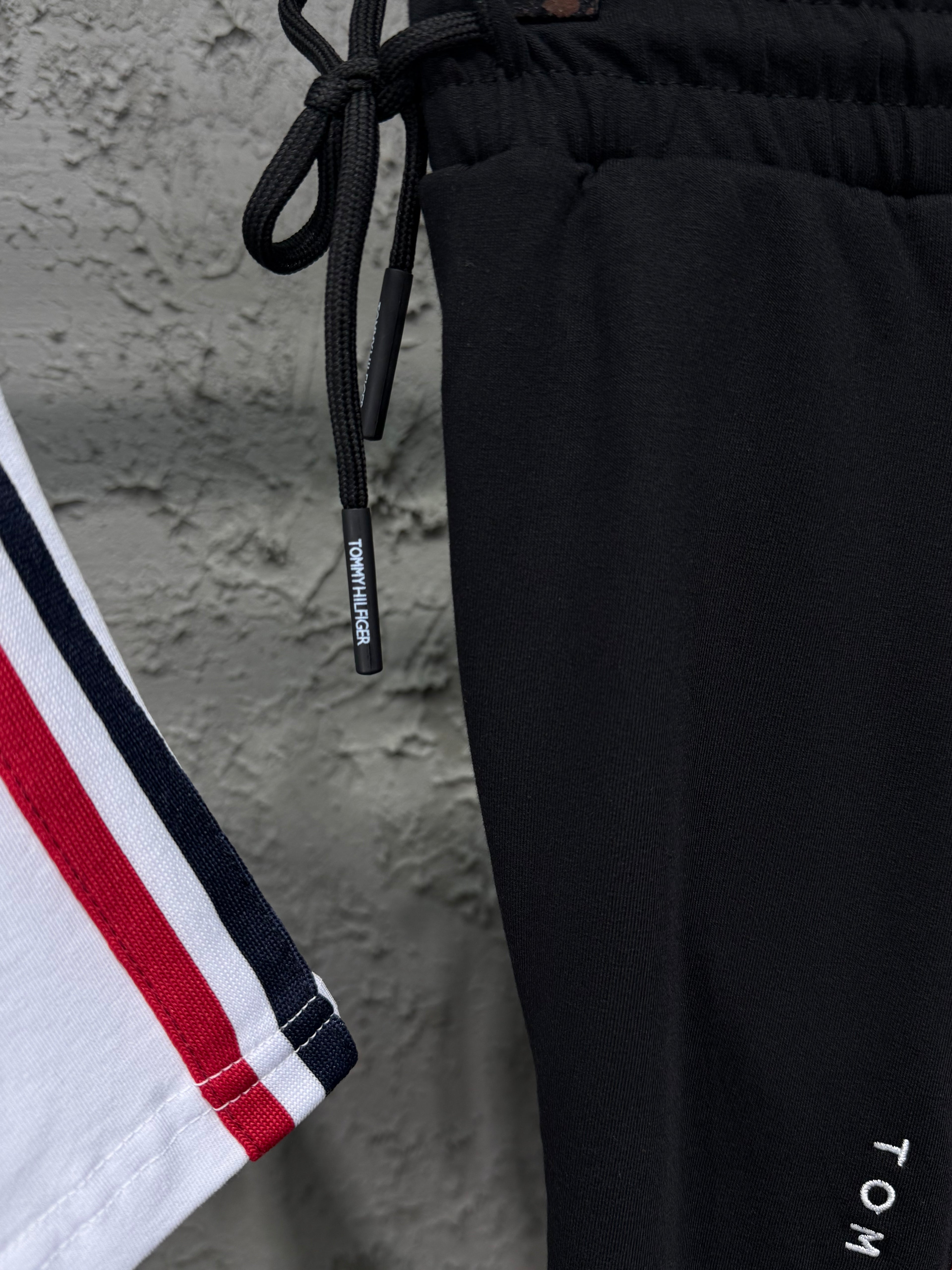 Tommy Hilfiger Erkek Nakış Logo Detaylı Beyaz Eşofman Takımı