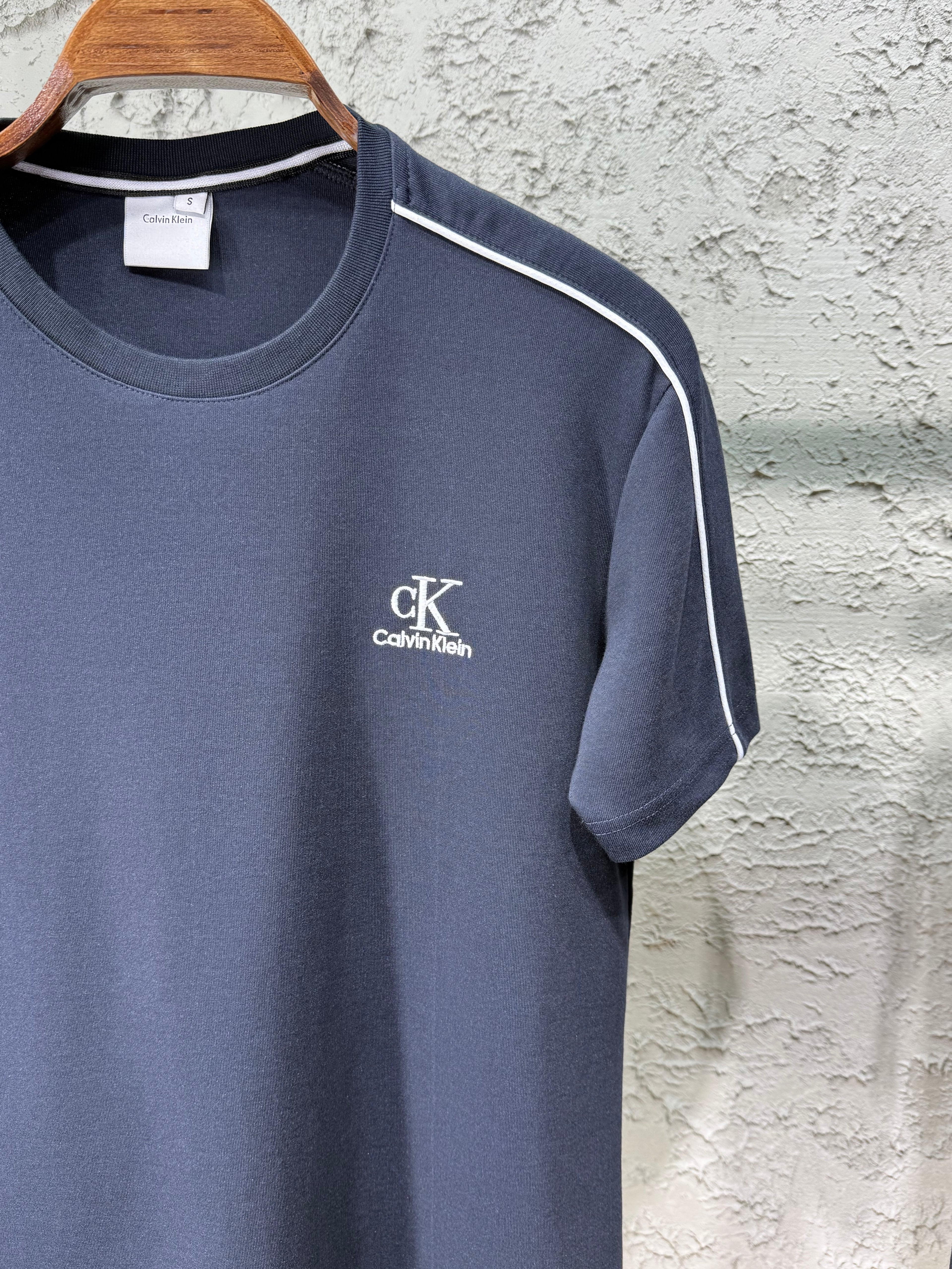 Calvin Klein Lacivert T-shirt & Şort Takımı