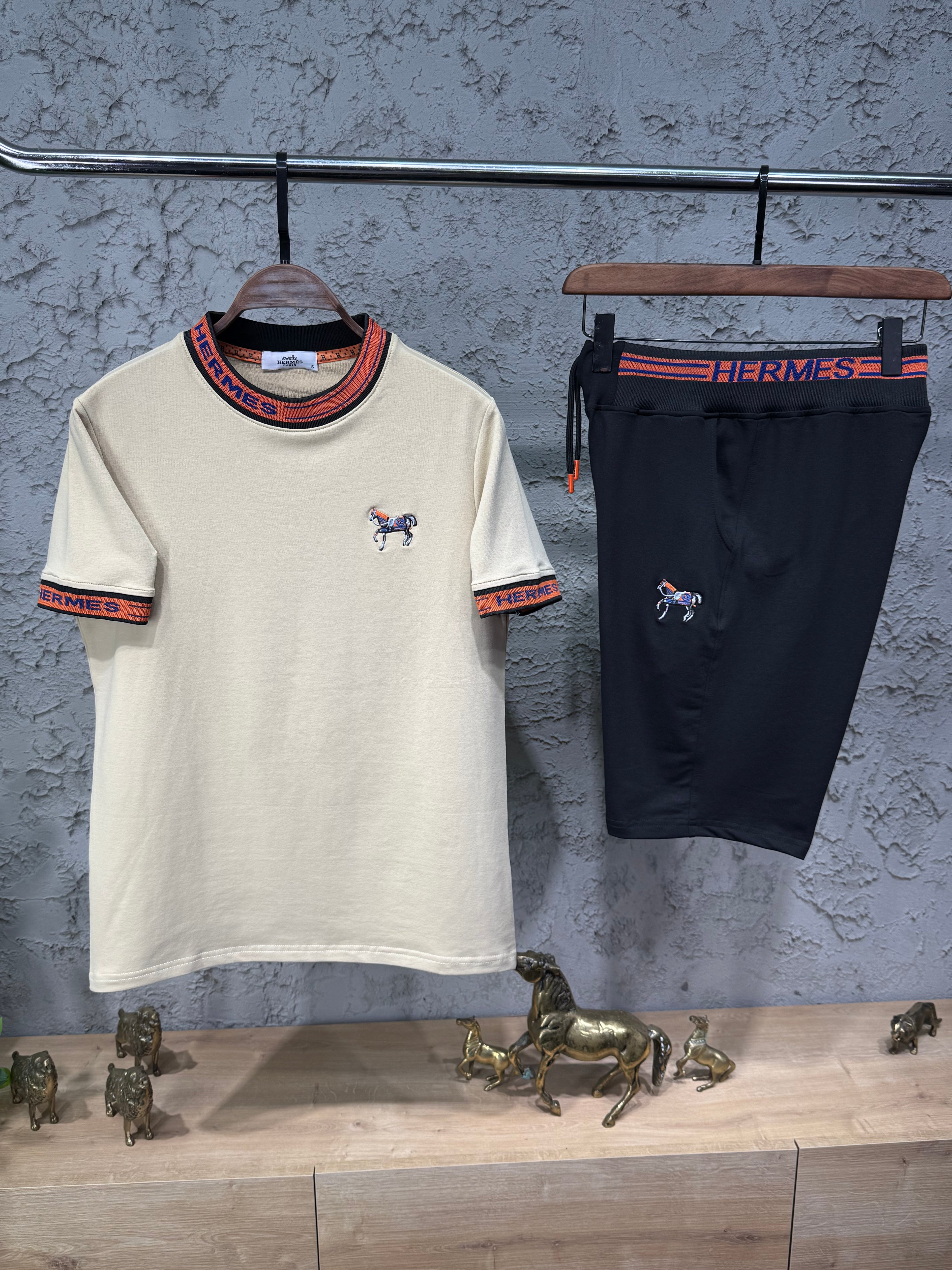 Hermes Erkek Hardal T-Shirt & Siyah Şort Takım