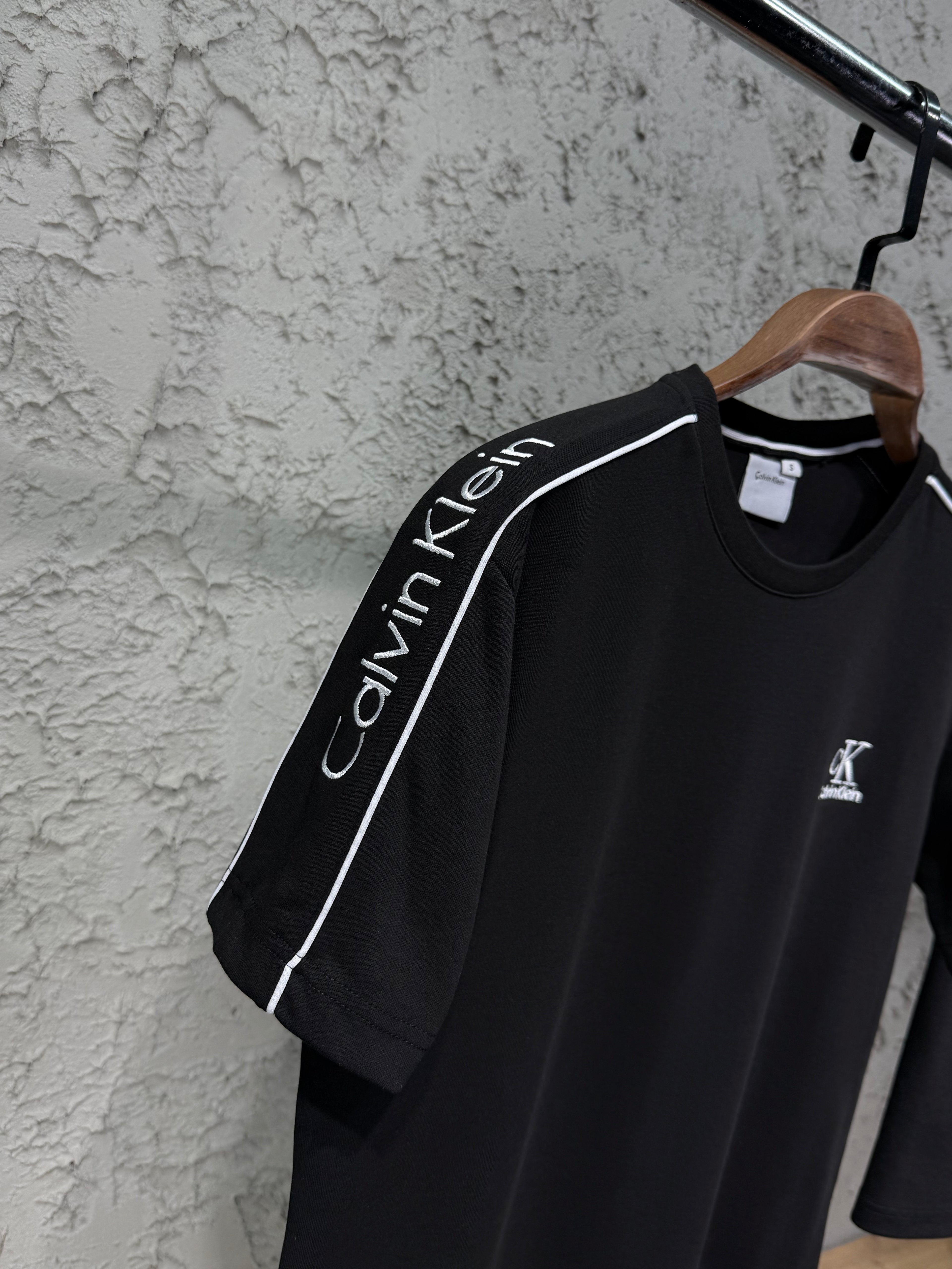 Calvin Klein Siyah T-shirt & Şort Takımı