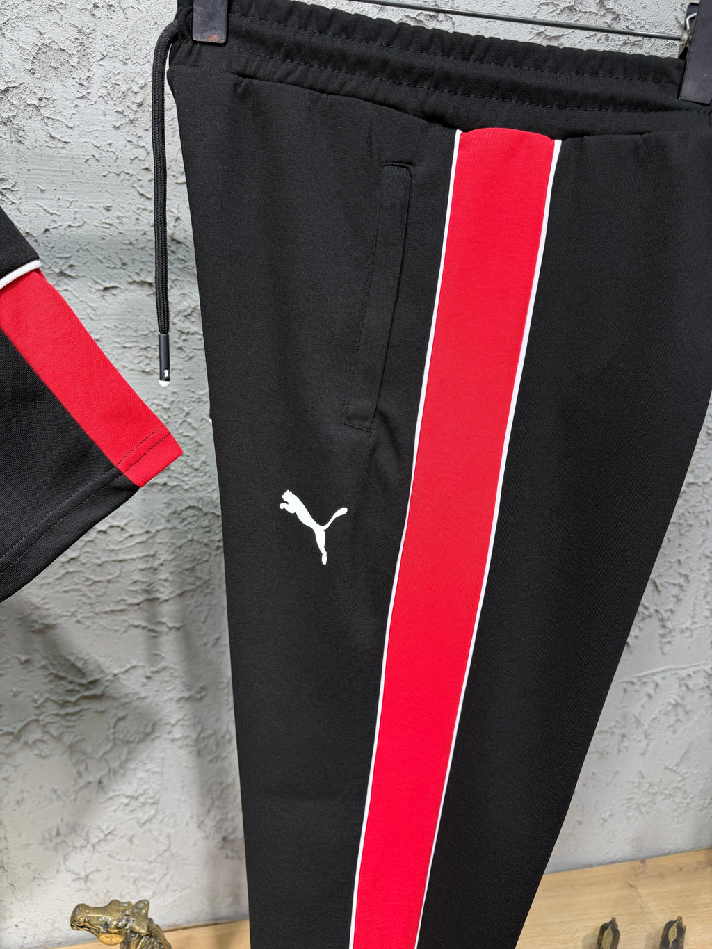 Puma Ferrari Siyah T-shirt & Eşofman Takımı