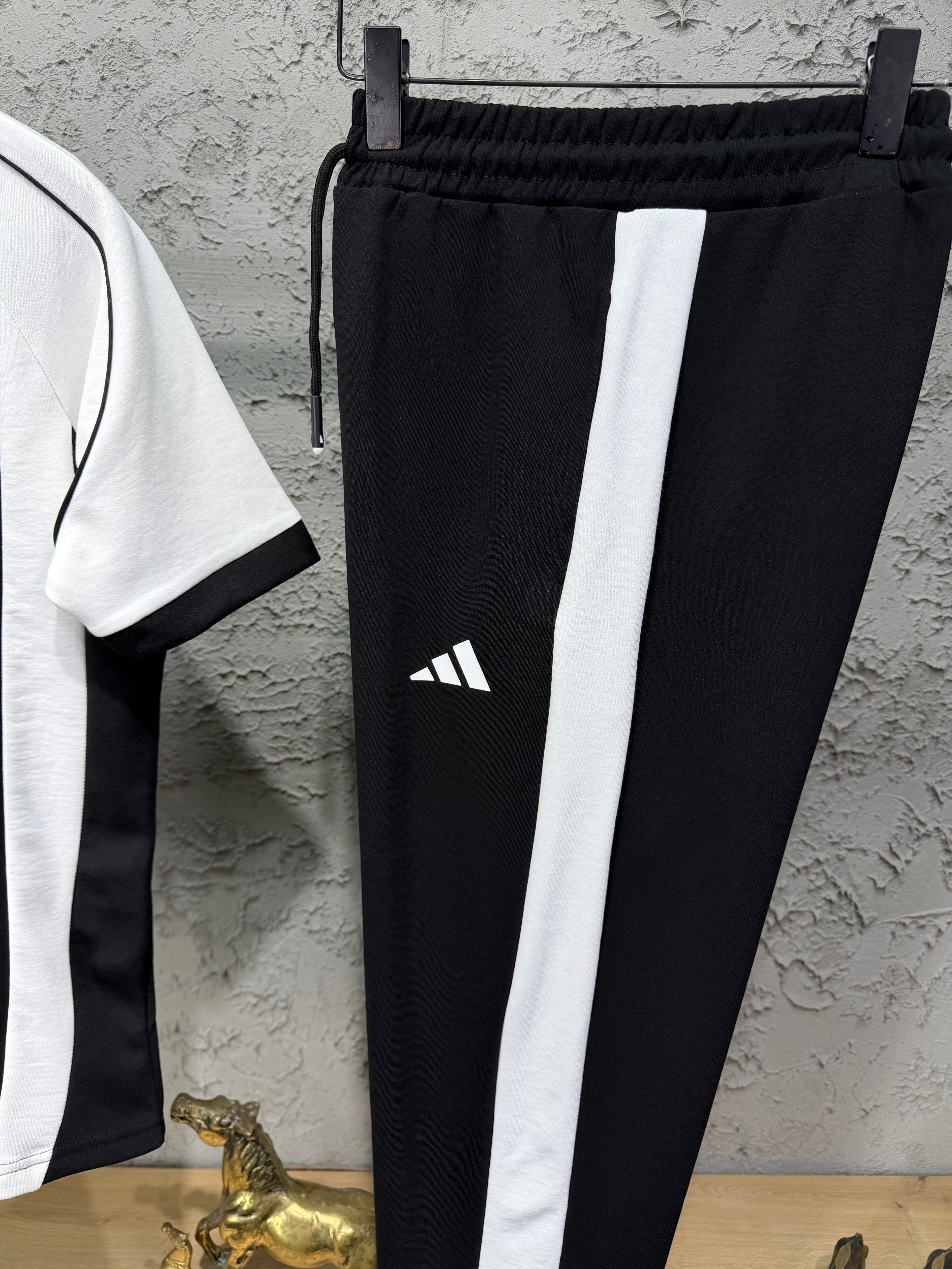 Adidas Mercedes AMG Siyah T-shirt & Eşofman Takımı