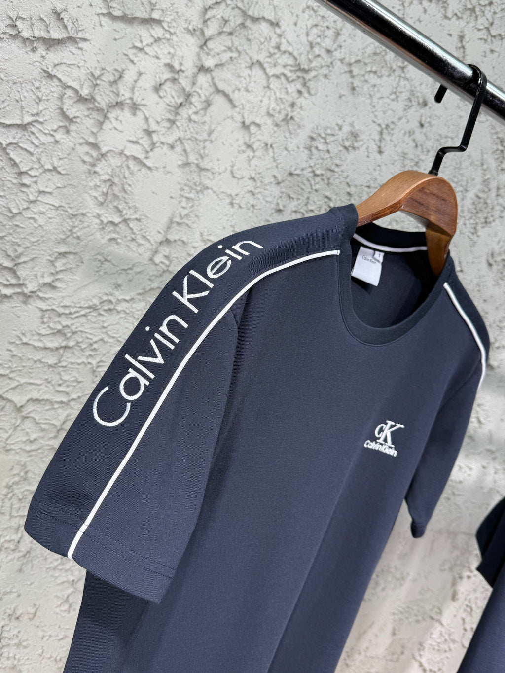 Calvin Klein Lacivert T-shirt & Şort Takımı