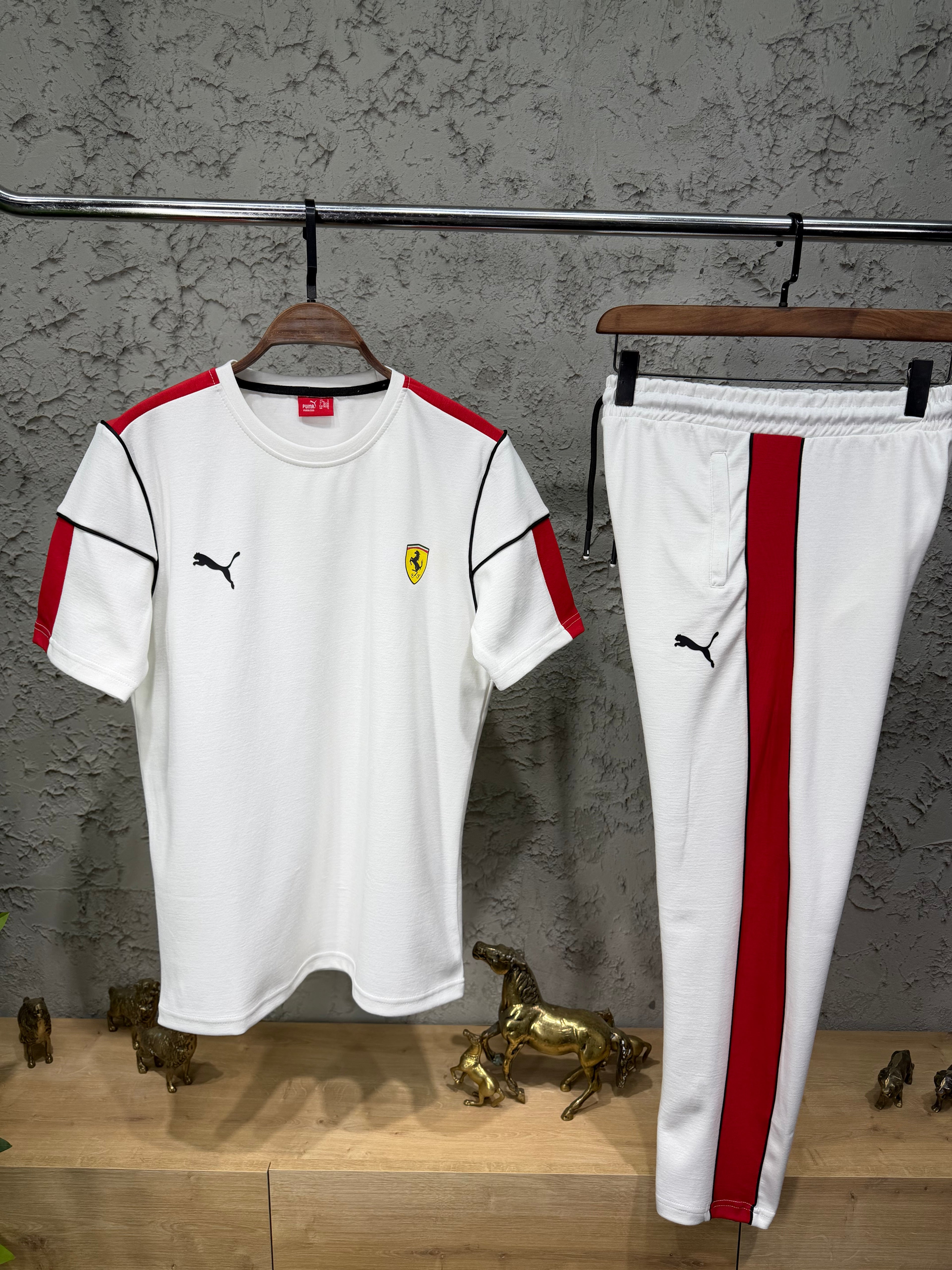 Puma Ferrari Beyaz T-shirt & Eşofman Takımı