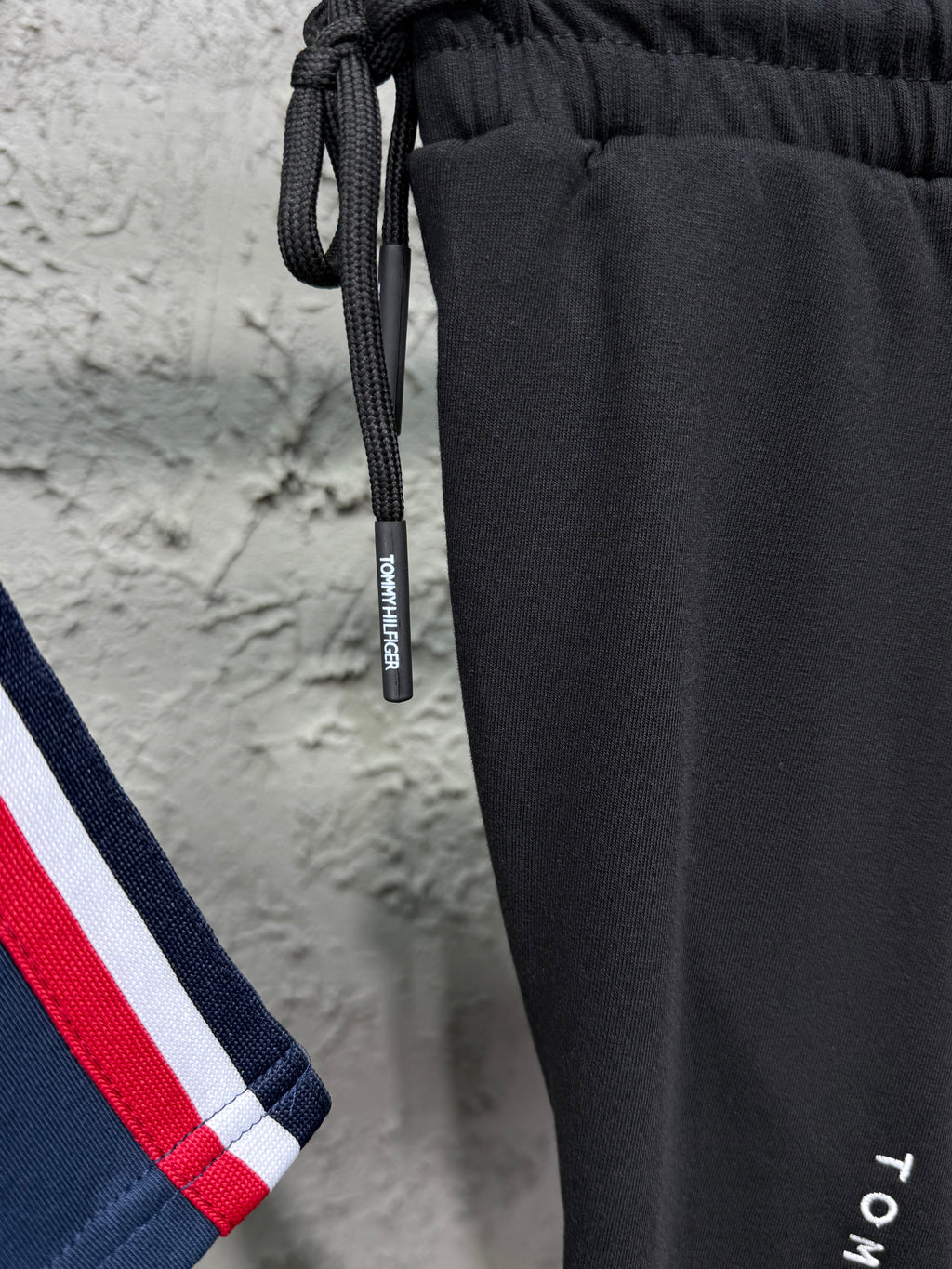 Tommy Hilfiger Erkek Nakış Logo Detaylı Lacivert Eşofman Takımı