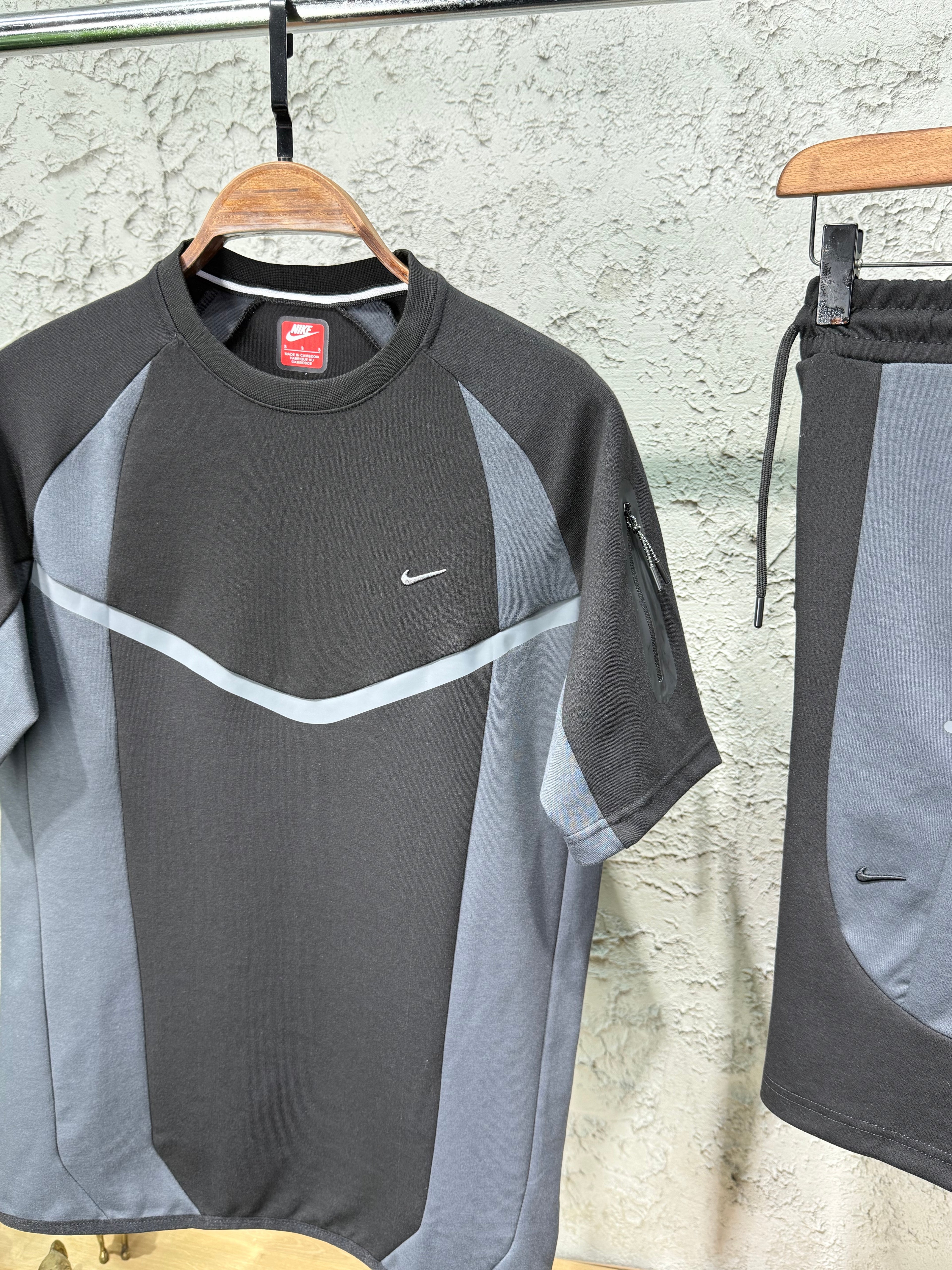 Nike Nocta Siyah-Füme T-shirt & Şort Takımı