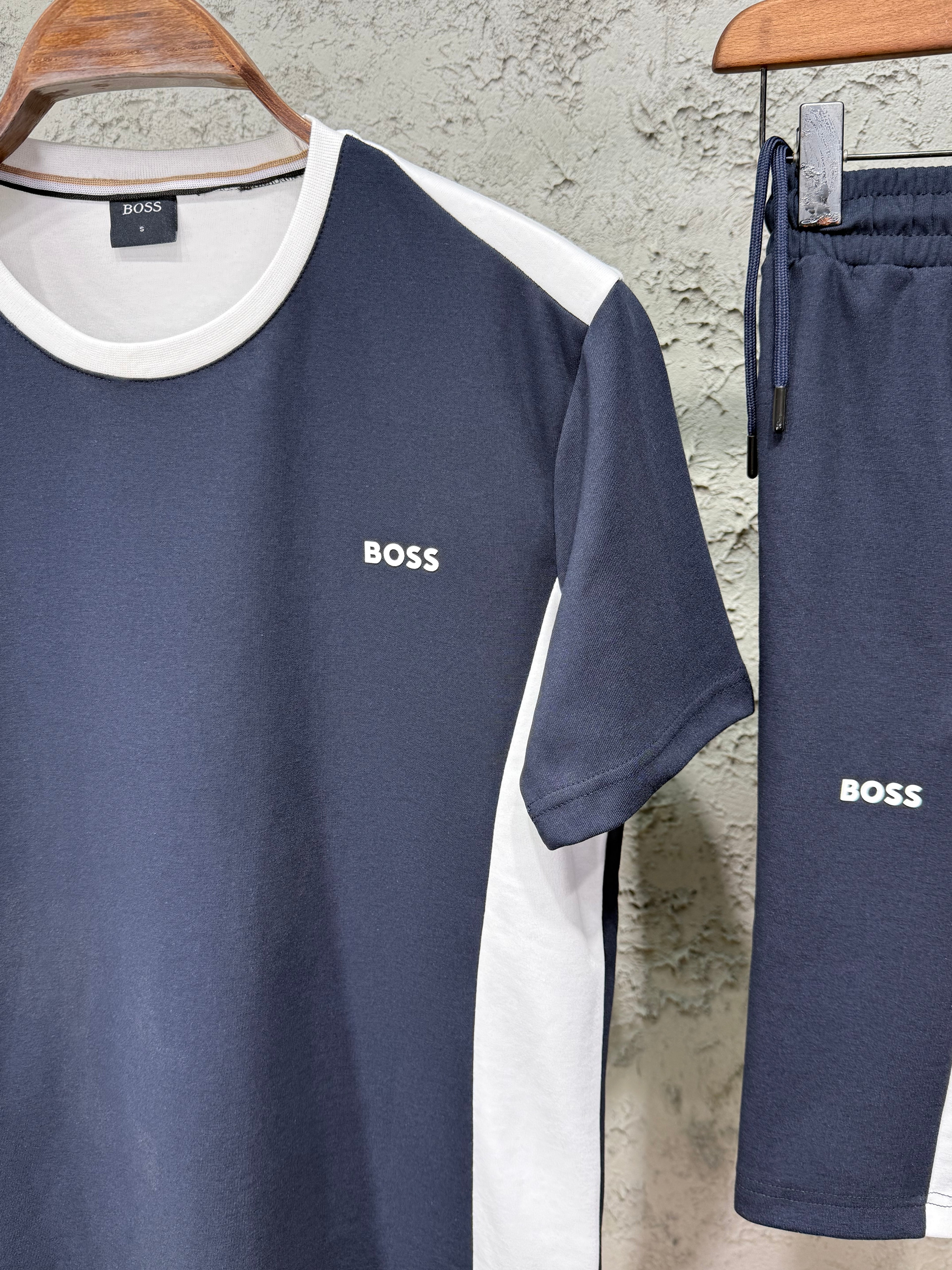 Boss Lacivert Beyaz Kontrast Detaylı T-Shirt & Şort Takımı