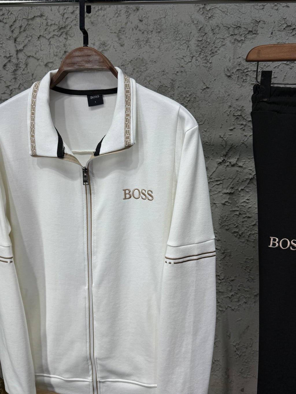 BOSS Erkek Beyaz Fermuarlı Eşofman Takımı