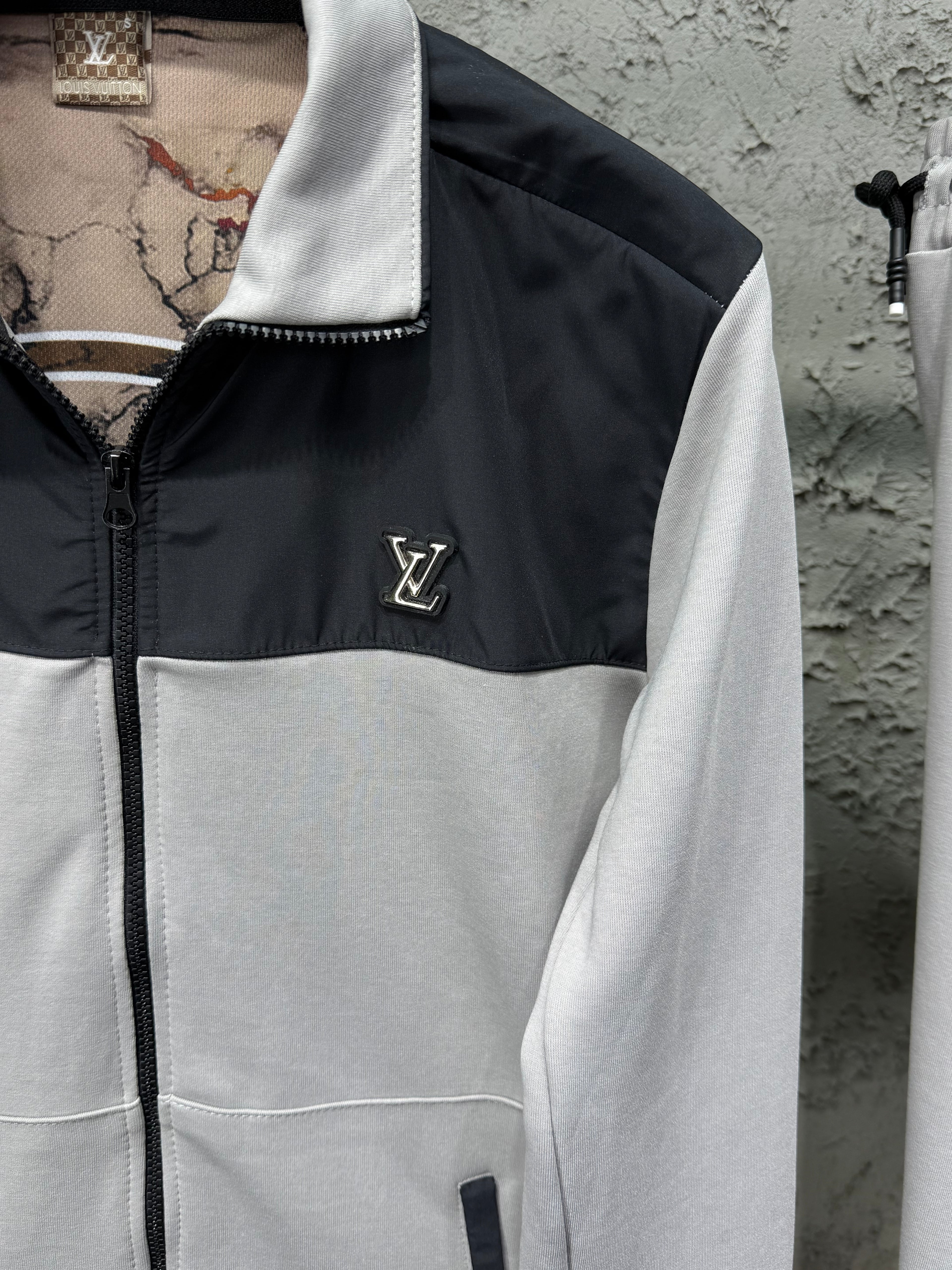 Louis Vuitton Erkek Gri Fermuarlı Eşofman Takımı